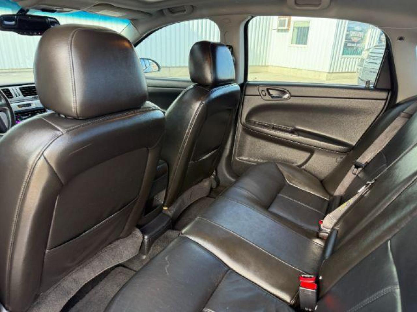 2008 SILVER /Ebony Chevrolet Impala (2G1WU583089) with an 39L V-6 variable valve control engine, Automatic transmission, located at 1175 N Woodruff Ave, Idaho Falls, ID, 83401, 43.506901, -111.999657 - At Timberline Auto, finding a great deal on your next vehicle is always easy! Our experienced sales staff's goal is to help find you the right vehicle at the right price! Our knowledgeable finance department has options for almost any credit score. We offer extended service contract options to prote - Photo#40