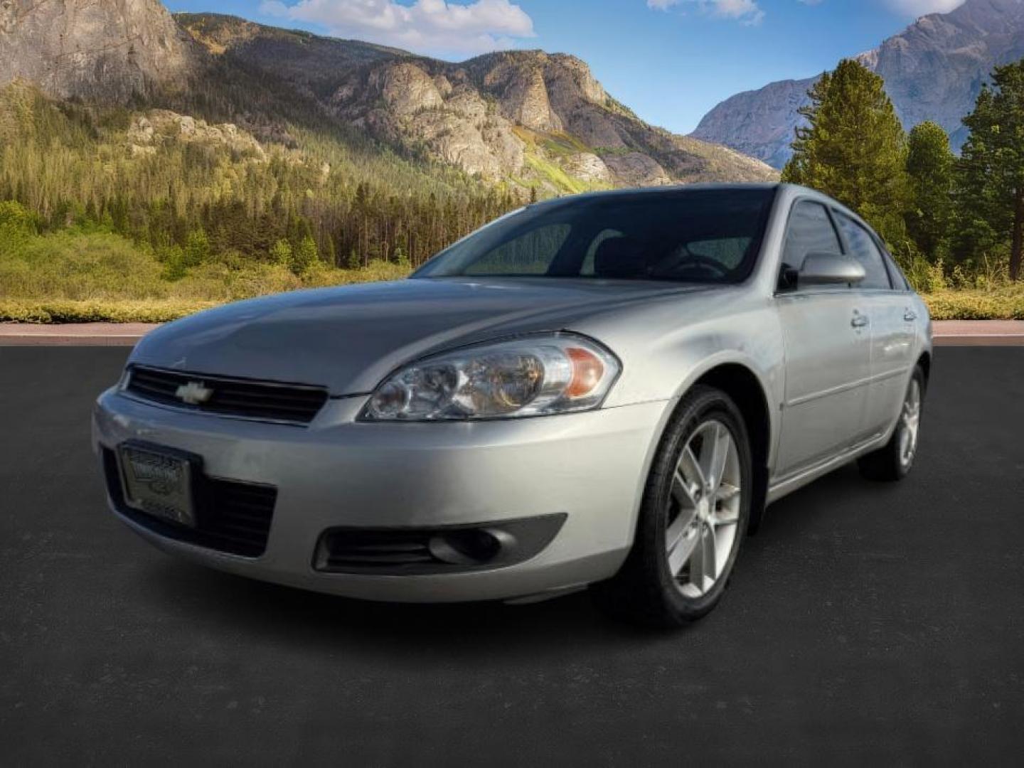 2008 SILVER /Ebony Chevrolet Impala (2G1WU583089) with an 39L V-6 variable valve control engine, Automatic transmission, located at 1175 N Woodruff Ave, Idaho Falls, ID, 83401, 43.506901, -111.999657 - At Timberline Auto, finding a great deal on your next vehicle is always easy! Our experienced sales staff's goal is to help find you the right vehicle at the right price! Our knowledgeable finance department has options for almost any credit score. We offer extended service contract options to prote - Photo#0
