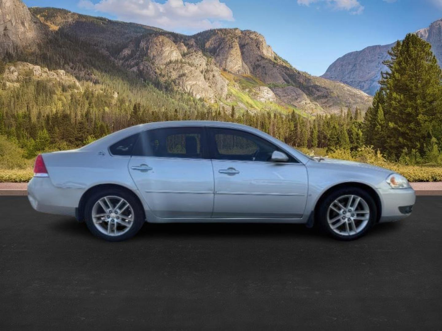 2008 SILVER /Ebony Chevrolet Impala (2G1WU583089) with an 39L V-6 variable valve control engine, Automatic transmission, located at 1175 N Woodruff Ave, Idaho Falls, ID, 83401, 43.506901, -111.999657 - At Timberline Auto, finding a great deal on your next vehicle is always easy! Our experienced sales staff's goal is to help find you the right vehicle at the right price! Our knowledgeable finance department has options for almost any credit score. We offer extended service contract options to prote - Photo#5