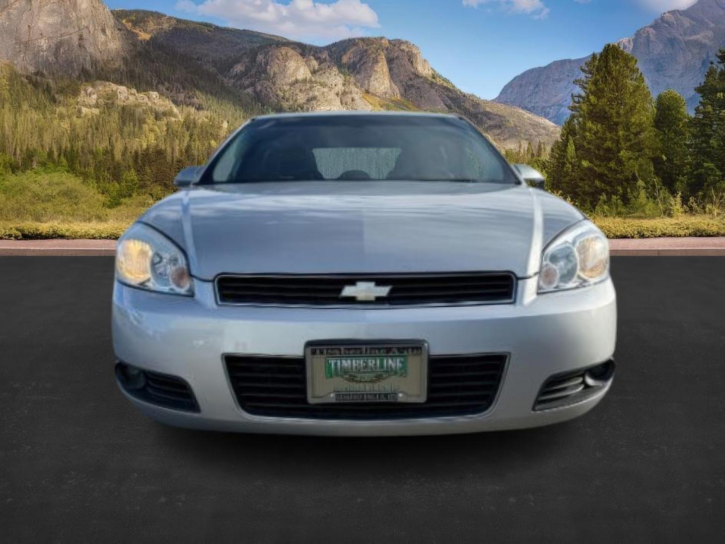 2008 SILVER /Ebony Chevrolet Impala (2G1WU583089) with an 39L V-6 variable valve control engine, Automatic transmission, located at 1175 N Woodruff Ave, Idaho Falls, ID, 83401, 43.506901, -111.999657 - At Timberline Auto, finding a great deal on your next vehicle is always easy! Our experienced sales staff's goal is to help find you the right vehicle at the right price! Our knowledgeable finance department has options for almost any credit score. We offer extended service contract options to prote - Photo#7