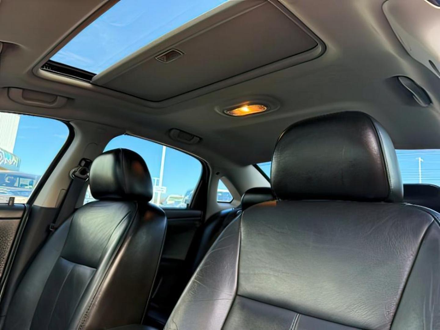 2008 SILVER /Ebony Chevrolet Impala (2G1WU583089) with an 39L V-6 variable valve control engine, Automatic transmission, located at 1175 N Woodruff Ave, Idaho Falls, ID, 83401, 43.506901, -111.999657 - At Timberline Auto, finding a great deal on your next vehicle is always easy! Our experienced sales staff's goal is to help find you the right vehicle at the right price! Our knowledgeable finance department has options for almost any credit score. We offer extended service contract options to prote - Photo#16