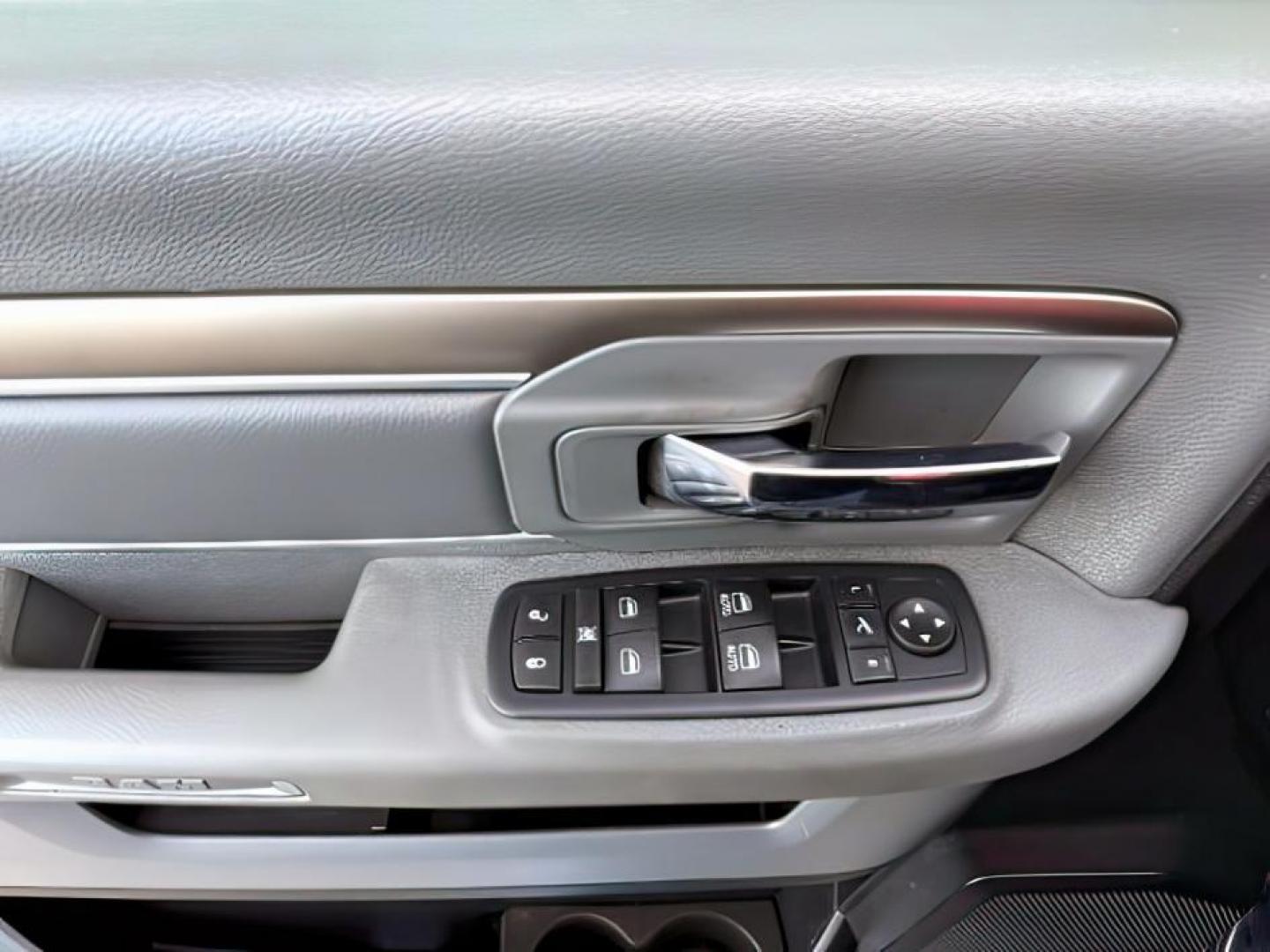 2016 BLUE /CLOTH Ram 1500 (1C6RR7TT0GS) with an 57 V8 engine, Automatic transmission, located at 1175 N Woodruff Ave, Idaho Falls, ID, 83401, 43.506901, -111.999657 - At Timberline Auto, finding a great deal on your next vehicle is always easy! Our experienced sales staff's goal is to help find you the right vehicle at the right price! Our knowledgeable finance department has options for almost any credit score. We offer extended service contract options to prote - Photo#20