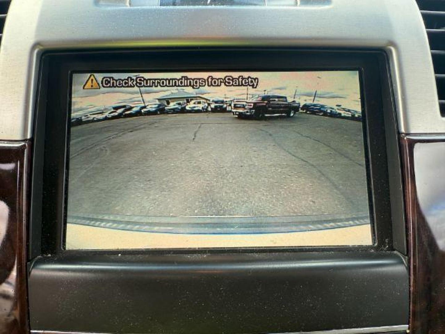 2011 WHITE /Ebony/Ebony Accents Cadillac Escalade (1GYS4CEF1BR) with an Vortec 62L V-8 variable valve control engine, Automatic transmission, located at 1175 N Woodruff Ave, Idaho Falls, ID, 83401, 43.506901, -111.999657 - At Timberline Auto, finding a great deal on your next vehicle is always easy! Our experienced sales staff's goal is to help find you the right vehicle at the right price! Our knowledgeable finance department has options for almost any credit score. We offer extended service contract options to prote - Photo#41