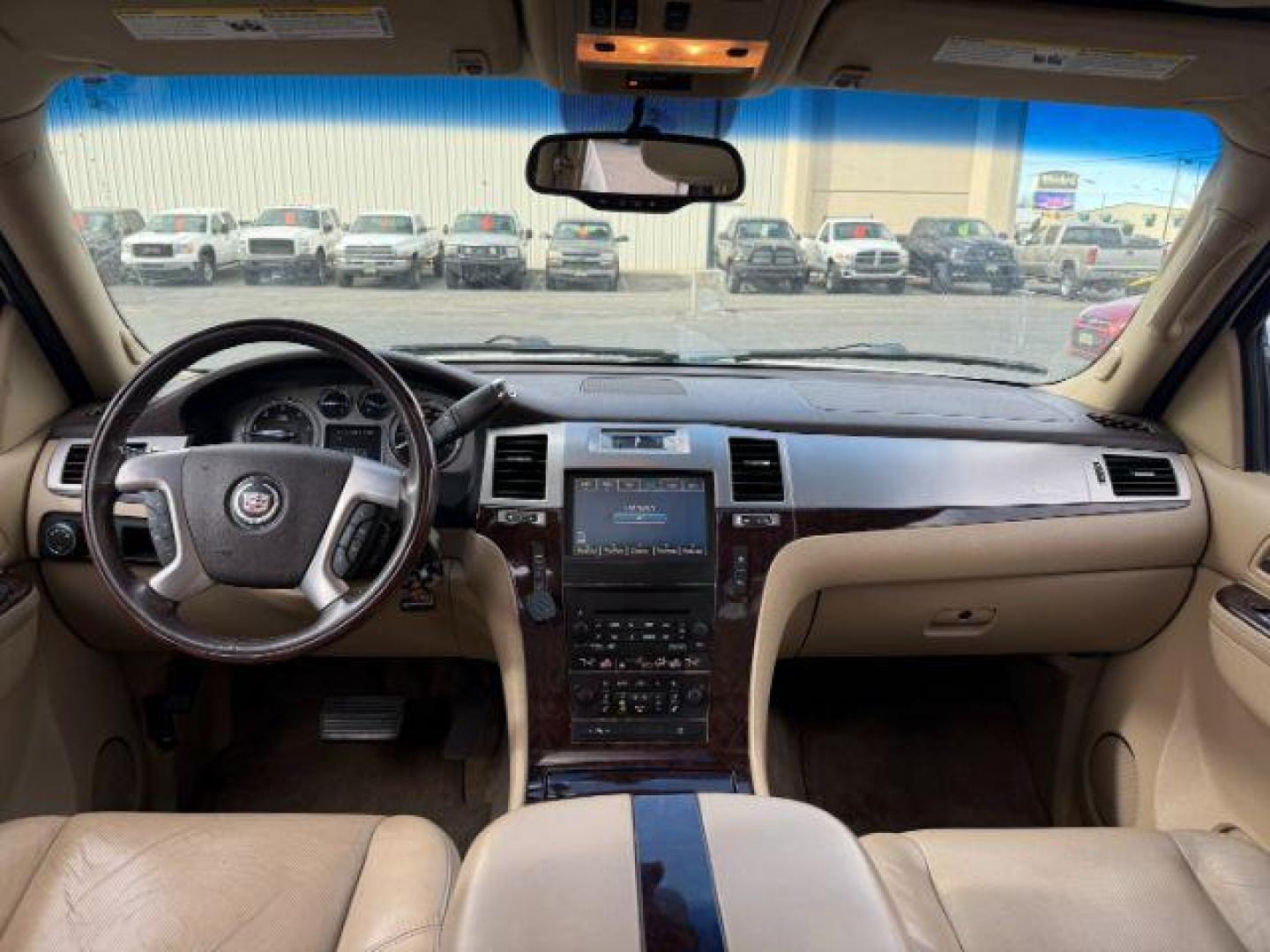 2011 WHITE /Ebony/Ebony Accents Cadillac Escalade (1GYS4CEF1BR) with an Vortec 62L V-8 variable valve control engine, Automatic transmission, located at 1175 N Woodruff Ave, Idaho Falls, ID, 83401, 43.506901, -111.999657 - At Timberline Auto, finding a great deal on your next vehicle is always easy! Our experienced sales staff's goal is to help find you the right vehicle at the right price! Our knowledgeable finance department has options for almost any credit score. We offer extended service contract options to prote - Photo#44