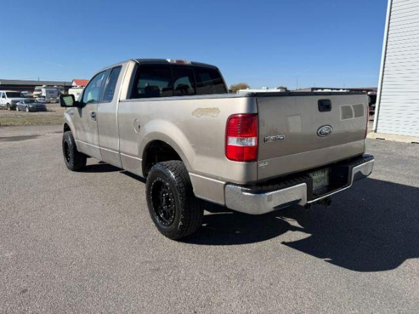2005 TAN /TAN Ford F-150 (1FTPX14555F) with an 54 engine, Automatic transmission, located at 1175 N Woodruff Ave, Idaho Falls, ID, 83401, 43.506901, -111.999657 - At Timberline Auto, finding a great deal on your next vehicle is always easy! Our experienced sales staff's goal is to help find you the right vehicle at the right price! Our knowledgeable finance department has options for almost any credit score. We offer extended service contract options to prote - Photo#23