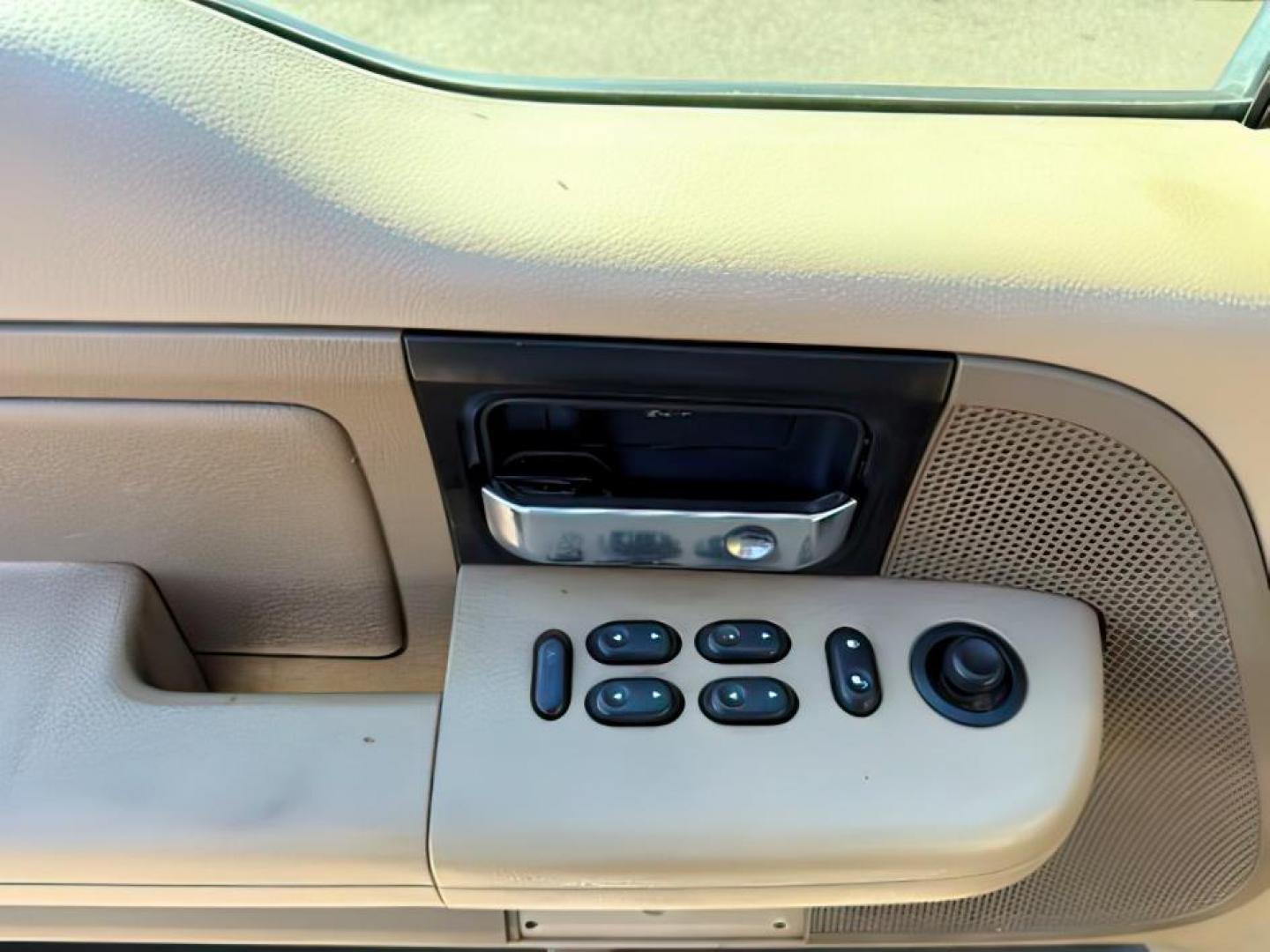 2005 TAN /TAN Ford F-150 (1FTPX14555F) with an 54 engine, Automatic transmission, located at 1175 N Woodruff Ave, Idaho Falls, ID, 83401, 43.506901, -111.999657 - At Timberline Auto, finding a great deal on your next vehicle is always easy! Our experienced sales staff's goal is to help find you the right vehicle at the right price! Our knowledgeable finance department has options for almost any credit score. We offer extended service contract options to prote - Photo#17