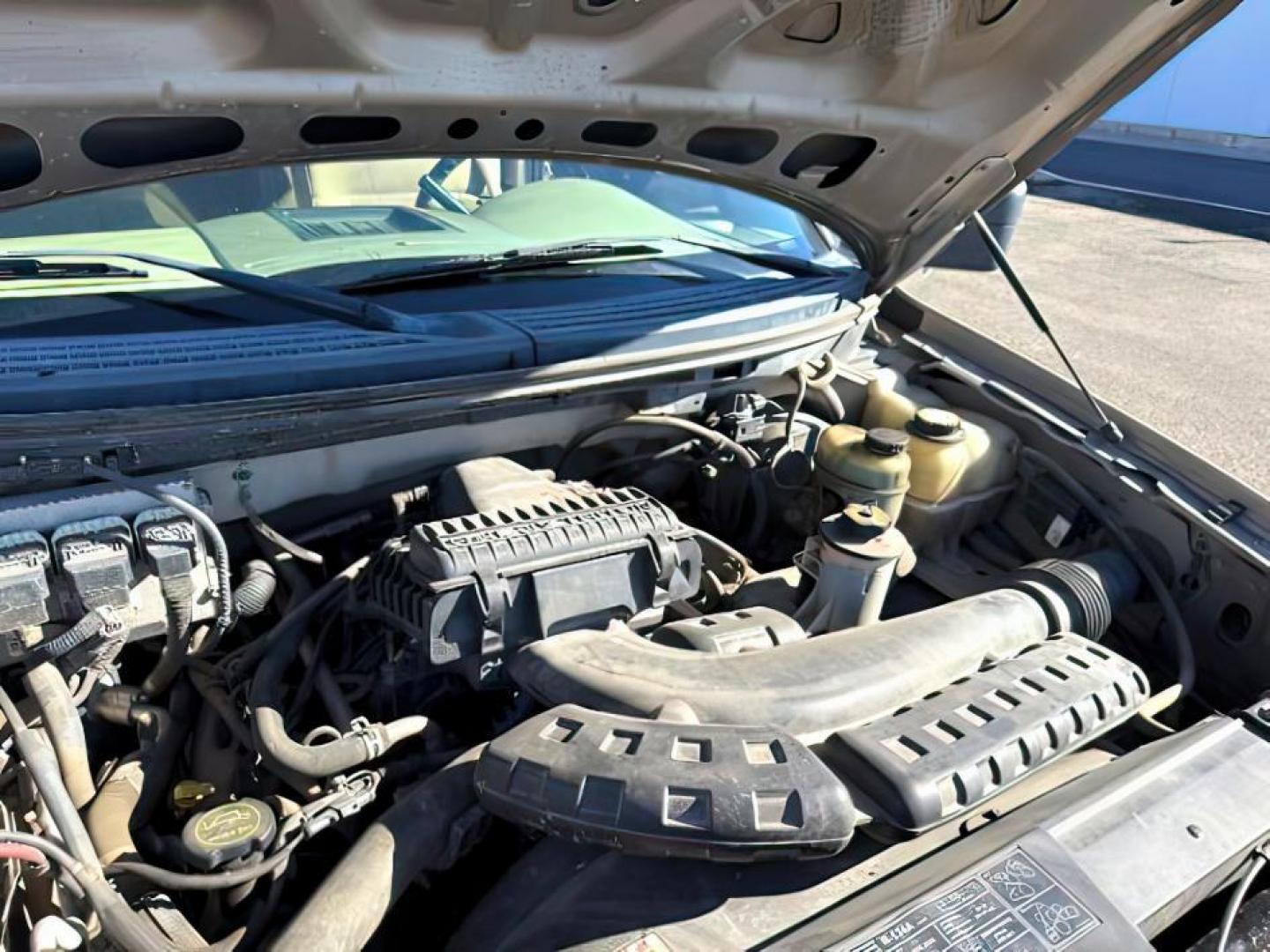 2005 TAN /TAN Ford F-150 (1FTPX14555F) with an 54 engine, Automatic transmission, located at 1175 N Woodruff Ave, Idaho Falls, ID, 83401, 43.506901, -111.999657 - At Timberline Auto, finding a great deal on your next vehicle is always easy! Our experienced sales staff's goal is to help find you the right vehicle at the right price! Our knowledgeable finance department has options for almost any credit score. We offer extended service contract options to prote - Photo#20