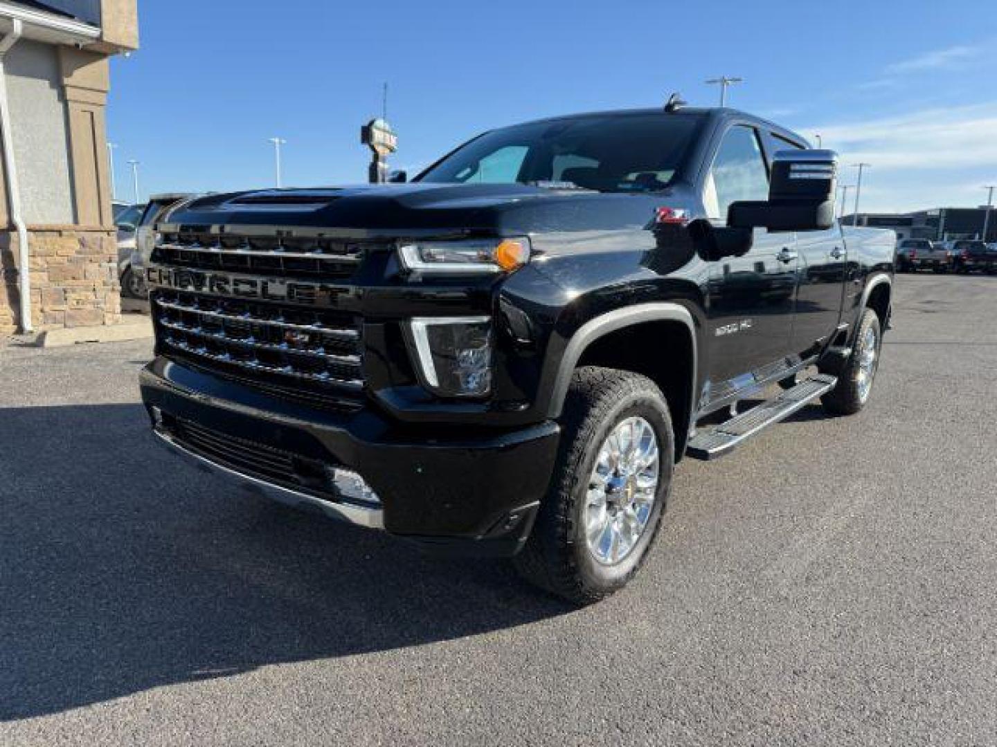 2021 BLACK /Jet Black Chevrolet Silverado 3500HD (1GC4YUEY4MF) with an Duramax 66L V-8 diesel direct injection engine, Automatic transmission, located at 1175 N Woodruff Ave, Idaho Falls, ID, 83401, 43.506901, -111.999657 - At Timberline Auto, finding a great deal on your next vehicle is always easy! Our experienced sales staff's goal is to help find you the right vehicle at the right price! Our knowledgeable finance department has options for almost any credit score. We offer extended service contract options to prote - Photo#26