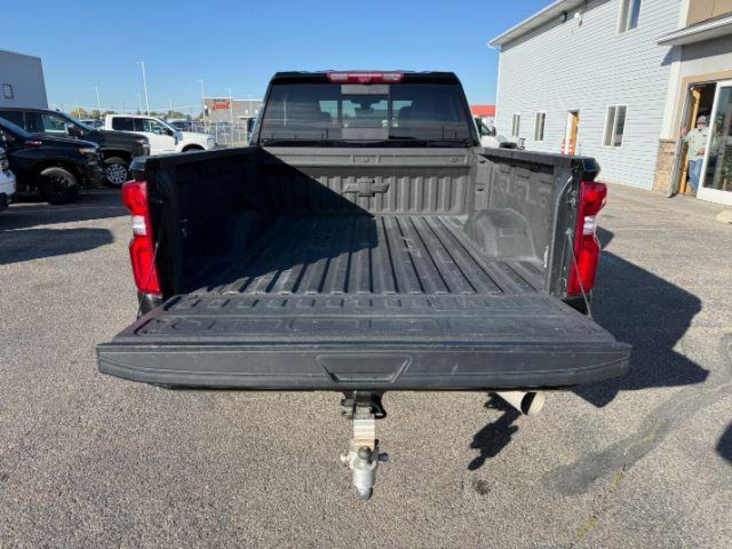 2021 BLACK /Jet Black Chevrolet Silverado 3500HD (1GC4YUEY4MF) with an Duramax 66L V-8 diesel direct injection engine, Automatic transmission, located at 1175 N Woodruff Ave, Idaho Falls, ID, 83401, 43.506901, -111.999657 - At Timberline Auto, finding a great deal on your next vehicle is always easy! Our experienced sales staff's goal is to help find you the right vehicle at the right price! Our knowledgeable finance department has options for almost any credit score. We offer extended service contract options to prote - Photo#31