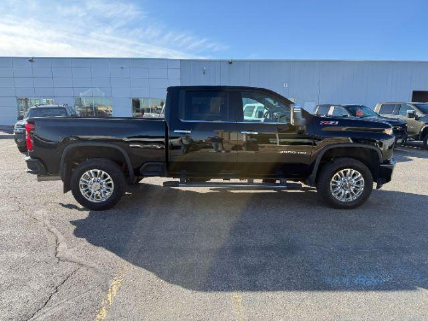 2021 BLACK /Jet Black Chevrolet Silverado 3500HD (1GC4YUEY4MF) with an Duramax 66L V-8 diesel direct injection engine, Automatic transmission, located at 1175 N Woodruff Ave, Idaho Falls, ID, 83401, 43.506901, -111.999657 - At Timberline Auto, finding a great deal on your next vehicle is always easy! Our experienced sales staff's goal is to help find you the right vehicle at the right price! Our knowledgeable finance department has options for almost any credit score. We offer extended service contract options to prote - Photo#33