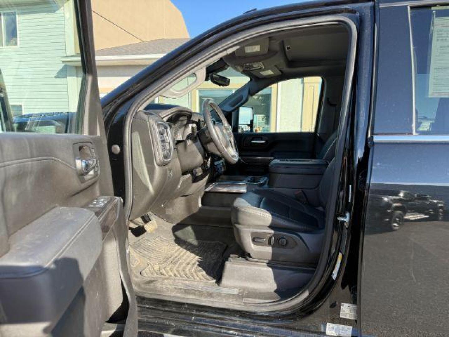 2021 BLACK /Jet Black Chevrolet Silverado 3500HD (1GC4YUEY4MF) with an Duramax 66L V-8 diesel direct injection engine, Automatic transmission, located at 1175 N Woodruff Ave, Idaho Falls, ID, 83401, 43.506901, -111.999657 - At Timberline Auto, finding a great deal on your next vehicle is always easy! Our experienced sales staff's goal is to help find you the right vehicle at the right price! Our knowledgeable finance department has options for almost any credit score. We offer extended service contract options to prote - Photo#37