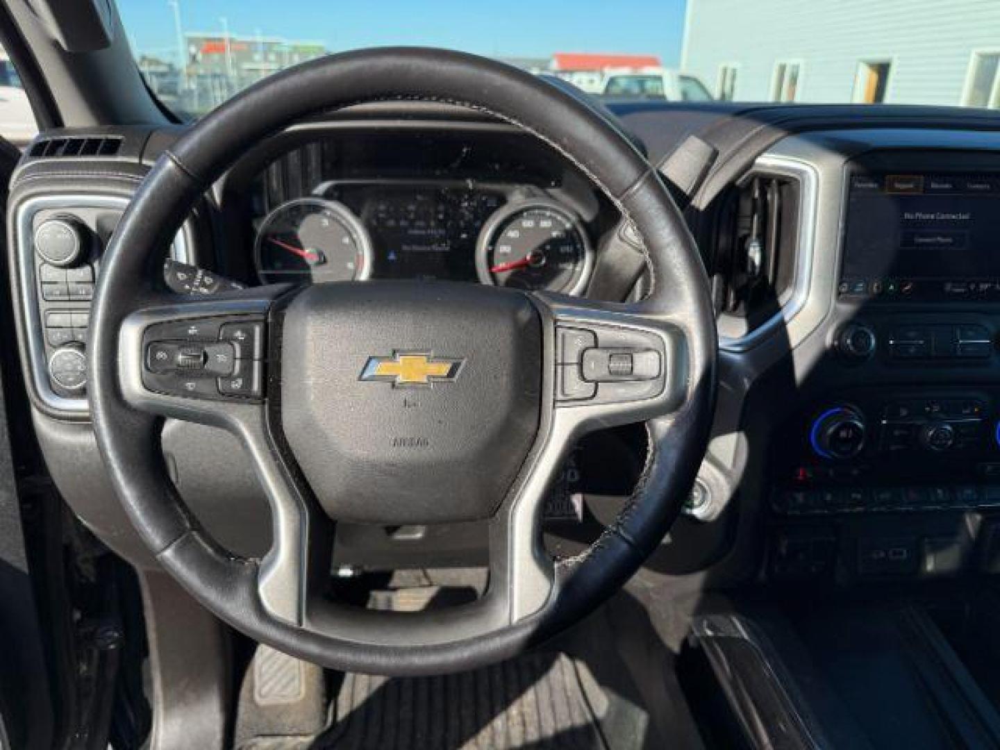 2021 BLACK /Jet Black Chevrolet Silverado 3500HD (1GC4YUEY4MF) with an Duramax 66L V-8 diesel direct injection engine, Automatic transmission, located at 1175 N Woodruff Ave, Idaho Falls, ID, 83401, 43.506901, -111.999657 - At Timberline Auto, finding a great deal on your next vehicle is always easy! Our experienced sales staff's goal is to help find you the right vehicle at the right price! Our knowledgeable finance department has options for almost any credit score. We offer extended service contract options to prote - Photo#40