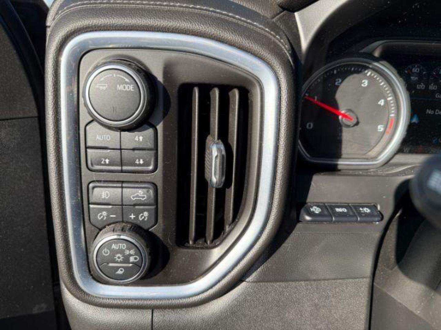 2021 BLACK /Jet Black Chevrolet Silverado 3500HD (1GC4YUEY4MF) with an Duramax 66L V-8 diesel direct injection engine, Automatic transmission, located at 1175 N Woodruff Ave, Idaho Falls, ID, 83401, 43.506901, -111.999657 - At Timberline Auto, finding a great deal on your next vehicle is always easy! Our experienced sales staff's goal is to help find you the right vehicle at the right price! Our knowledgeable finance department has options for almost any credit score. We offer extended service contract options to prote - Photo#45