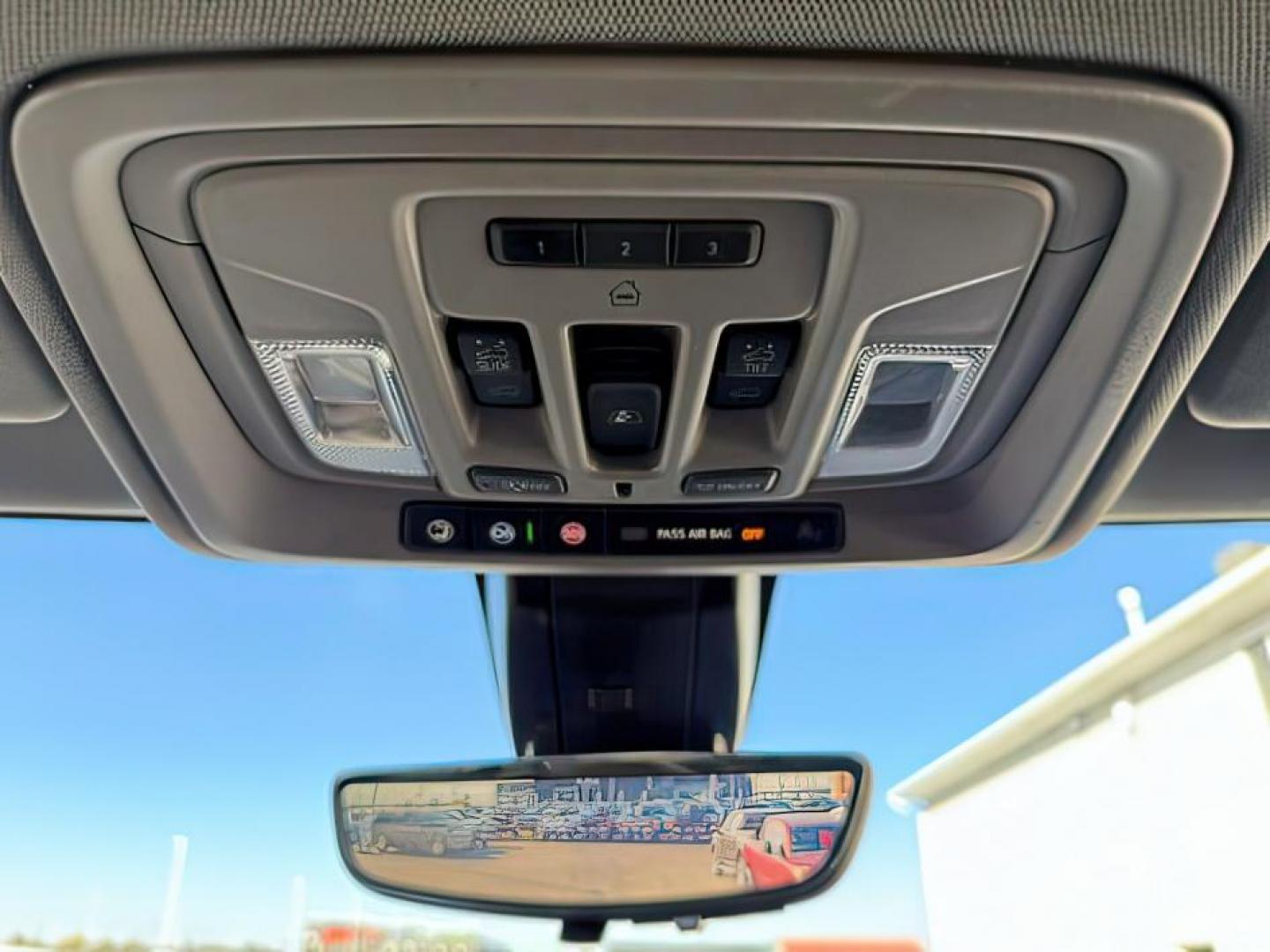 2021 BLACK /Jet Black Chevrolet Silverado 3500HD (1GC4YUEY4MF) with an Duramax 66L V-8 diesel direct injection engine, Automatic transmission, located at 1175 N Woodruff Ave, Idaho Falls, ID, 83401, 43.506901, -111.999657 - At Timberline Auto, finding a great deal on your next vehicle is always easy! Our experienced sales staff's goal is to help find you the right vehicle at the right price! Our knowledgeable finance department has options for almost any credit score. We offer extended service contract options to prote - Photo#17