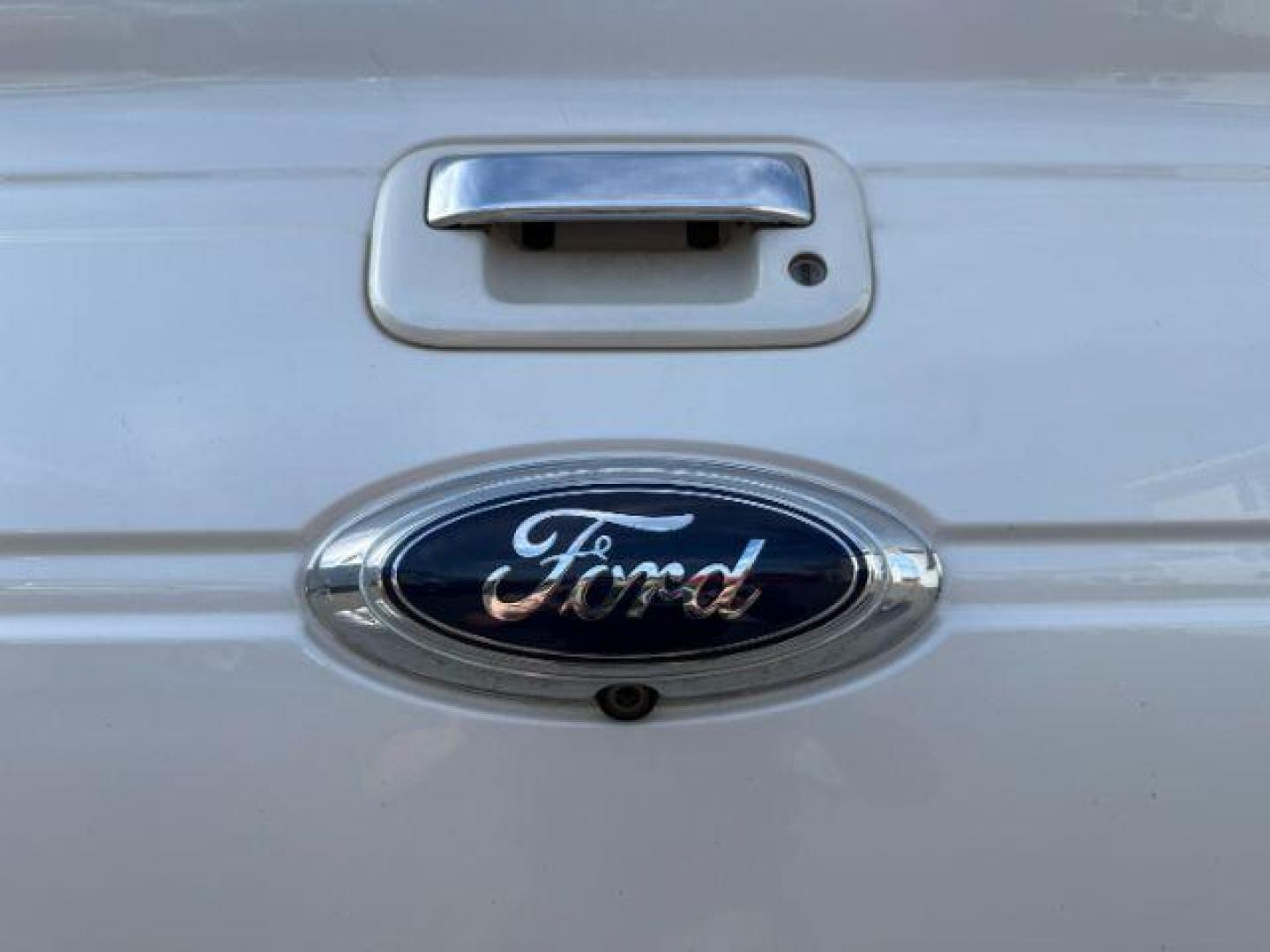 2013 WHITE /LIMITED Ford F-150 LIMITED (1FTFW1ET7DF) with an 3.5L V6 engine, AUTOMATIC transmission, located at 1235 N Woodruff Ave., Idaho Falls, 83401, (208) 523-1053, 43.507172, -112.000488 - At Timberline Auto, finding a great deal on your next vehicle is always easy! Our experienced sales staff's goal is to help find you the right vehicle at the right price! Our knowledgeable finance department has options for almost any credit score. We offer extended service contract options to prote - Photo#26