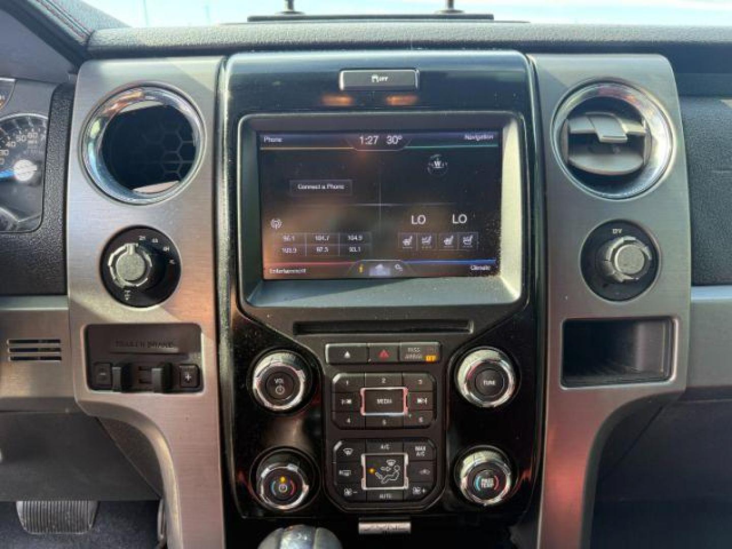 2013 WHITE /LIMITED Ford F-150 LIMITED (1FTFW1ET7DF) with an 3.5L V6 engine, AUTOMATIC transmission, located at 1235 N Woodruff Ave., Idaho Falls, 83401, (208) 523-1053, 43.507172, -112.000488 - At Timberline Auto, finding a great deal on your next vehicle is always easy! Our experienced sales staff's goal is to help find you the right vehicle at the right price! Our knowledgeable finance department has options for almost any credit score. We offer extended service contract options to prote - Photo#37