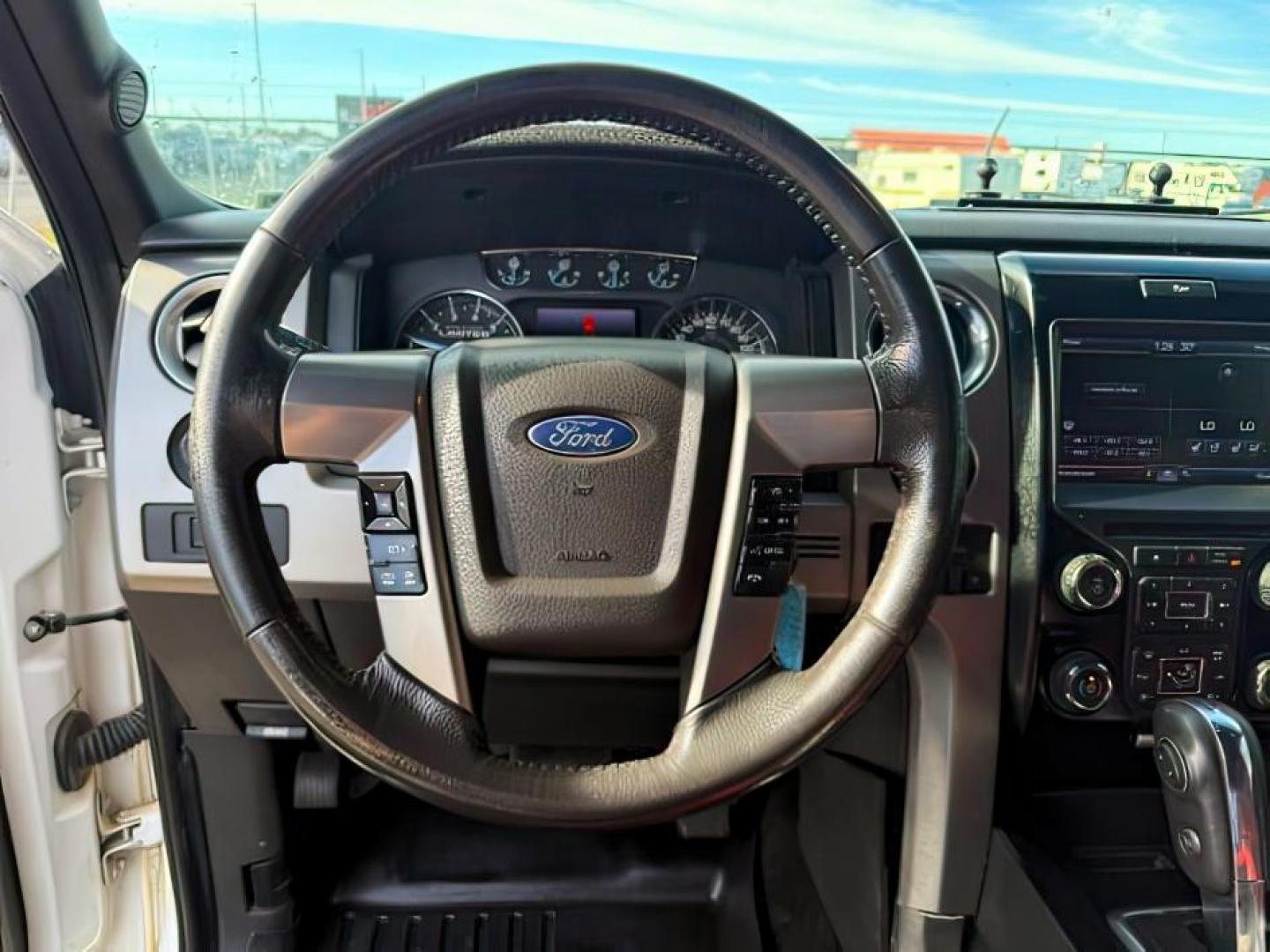 2013 WHITE /LIMITED Ford F-150 LIMITED (1FTFW1ET7DF) with an 3.5L V6 engine, AUTOMATIC transmission, located at 1235 N Woodruff Ave., Idaho Falls, 83401, (208) 523-1053, 43.507172, -112.000488 - At Timberline Auto, finding a great deal on your next vehicle is always easy! Our experienced sales staff's goal is to help find you the right vehicle at the right price! Our knowledgeable finance department has options for almost any credit score. We offer extended service contract options to prote - Photo#14