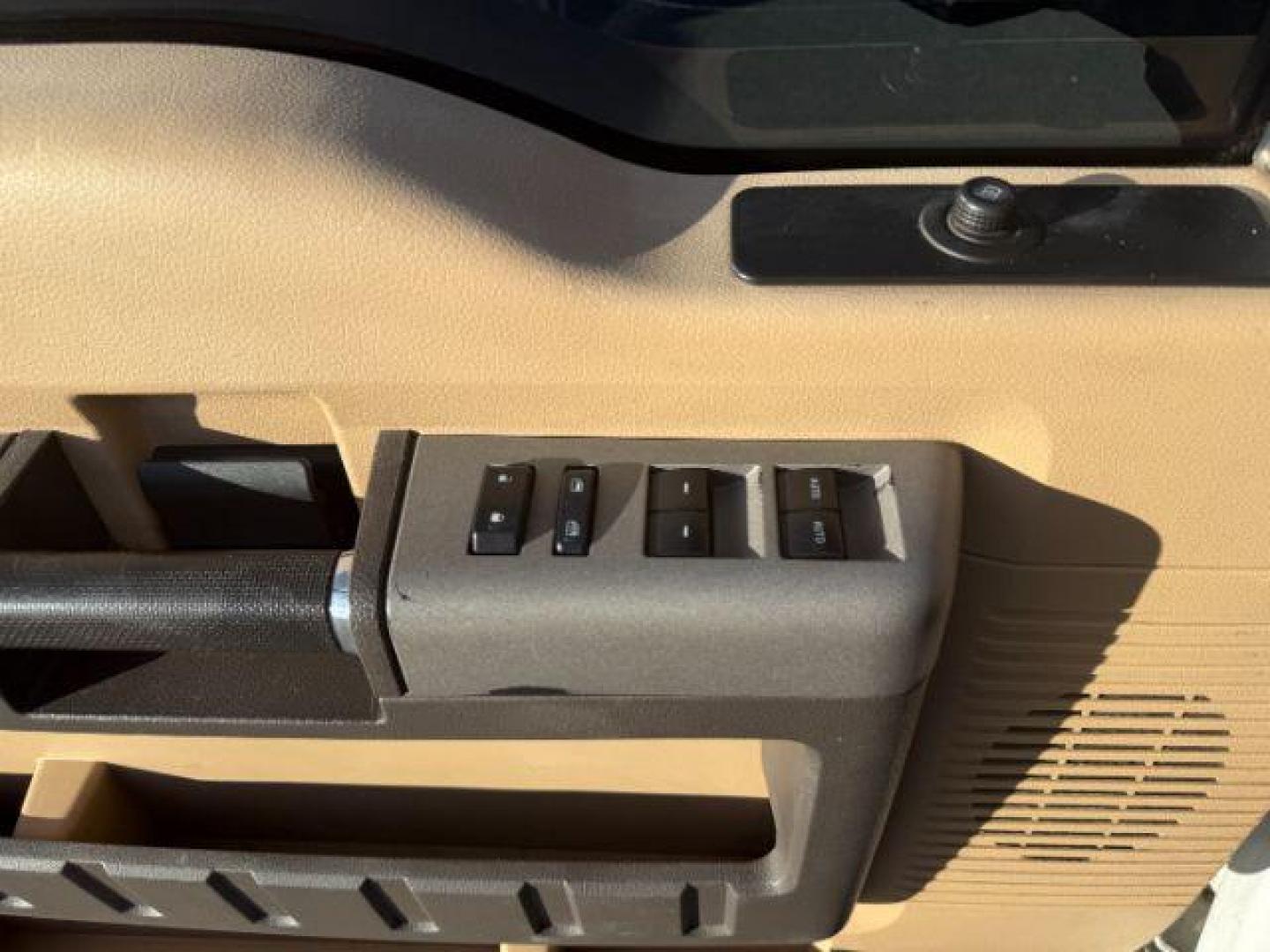 2013 Oxford White /Steel Ford F-350 (1FT8W3BT9DE) with an Powerstroke 67L V-8 diesel direct injection engine, Automatic transmission, located at 1175 N Woodruff Ave, Idaho Falls, ID, 83401, 43.506901, -111.999657 - At Timberline Auto, finding a great deal on your next vehicle is always easy! Our experienced sales staff's goal is to help find you the right vehicle at the right price! Our knowledgeable finance department has options for almost any credit score. We offer extended service contract options to prote - Photo#32