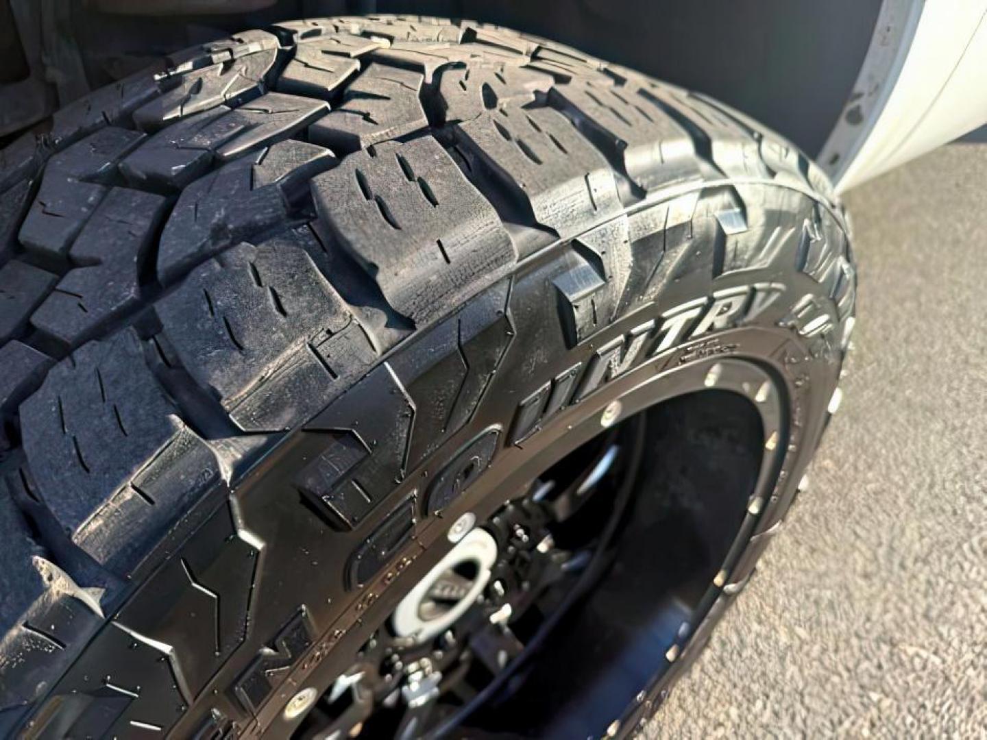 2013 Oxford White /Steel Ford F-350 (1FT8W3BT9DE) with an Powerstroke 67L V-8 diesel direct injection engine, Automatic transmission, located at 1175 N Woodruff Ave, Idaho Falls, ID, 83401, 43.506901, -111.999657 - At Timberline Auto, finding a great deal on your next vehicle is always easy! Our experienced sales staff's goal is to help find you the right vehicle at the right price! Our knowledgeable finance department has options for almost any credit score. We offer extended service contract options to prote - Photo#7