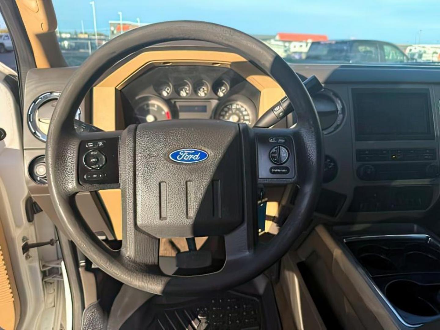 2013 Oxford White /Steel Ford F-350 (1FT8W3BT9DE) with an Powerstroke 67L V-8 diesel direct injection engine, Automatic transmission, located at 1175 N Woodruff Ave, Idaho Falls, ID, 83401, 43.506901, -111.999657 - At Timberline Auto, finding a great deal on your next vehicle is always easy! Our experienced sales staff's goal is to help find you the right vehicle at the right price! Our knowledgeable finance department has options for almost any credit score. We offer extended service contract options to prote - Photo#11