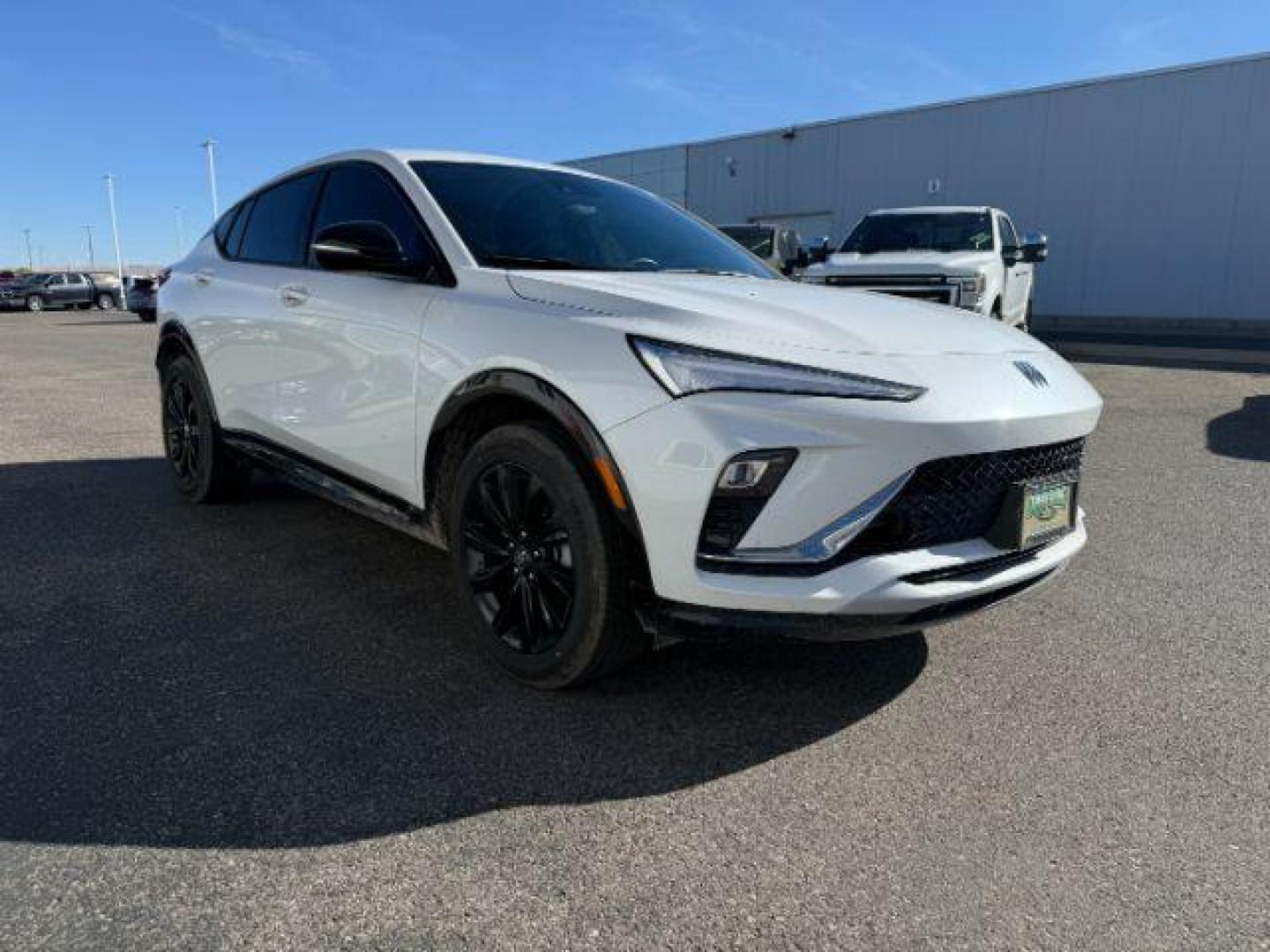 2024 Summit White /Ebony w/Santorini Blue Stitching Buick Envista (KL47LBE22RB) with an Ecotec 12L I-3 gasoline direct injection engine, Automatic transmission, located at 1175 N Woodruff Ave, Idaho Falls, ID, 83401, 43.506901, -111.999657 - At Timberline Auto, finding a great deal on your next vehicle is always easy! Our experienced sales staff's goal is to help find you the right vehicle at the right price! Our knowledgeable finance department has options for almost any credit score. We offer extended service contract options to prote - Photo#27