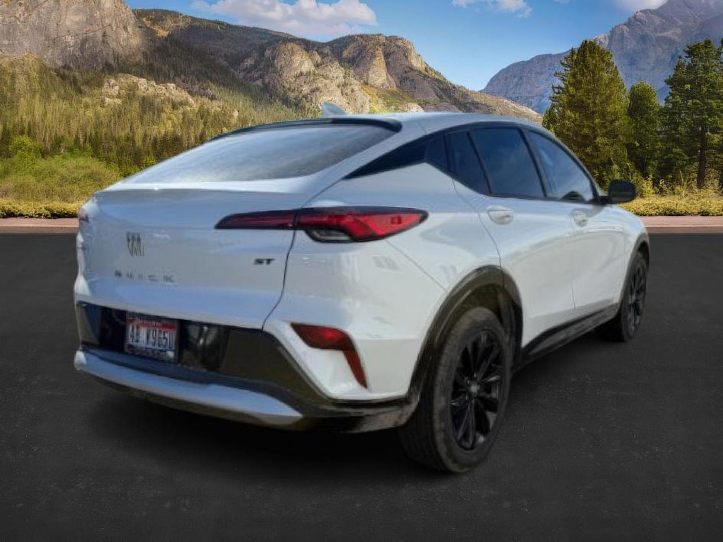 2024 Summit White /Ebony w/Santorini Blue Stitching Buick Envista (KL47LBE22RB) with an Ecotec 12L I-3 gasoline direct injection engine, Automatic transmission, located at 1175 N Woodruff Ave, Idaho Falls, ID, 83401, 43.506901, -111.999657 - At Timberline Auto, finding a great deal on your next vehicle is always easy! Our experienced sales staff's goal is to help find you the right vehicle at the right price! Our knowledgeable finance department has options for almost any credit score. We offer extended service contract options to prote - Photo#4