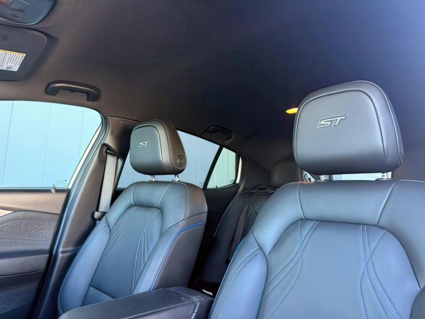 2024 Summit White /Ebony w/Santorini Blue Stitching Buick Envista (KL47LBE22RB) with an Ecotec 12L I-3 gasoline direct injection engine, Automatic transmission, located at 1175 N Woodruff Ave, Idaho Falls, ID, 83401, 43.506901, -111.999657 - At Timberline Auto, finding a great deal on your next vehicle is always easy! Our experienced sales staff's goal is to help find you the right vehicle at the right price! Our knowledgeable finance department has options for almost any credit score. We offer extended service contract options to prote - Photo#16