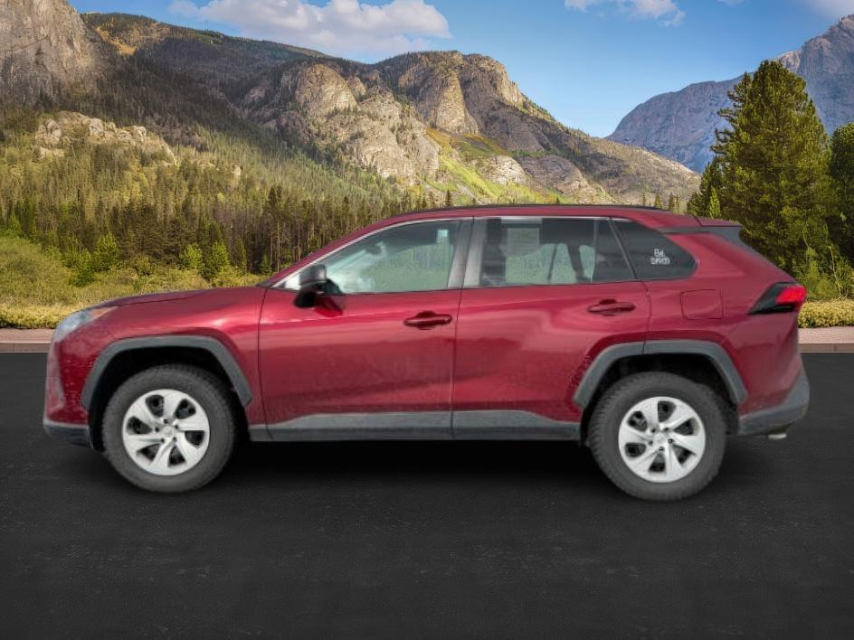 photo of 2019 Toyota RAV4 LE