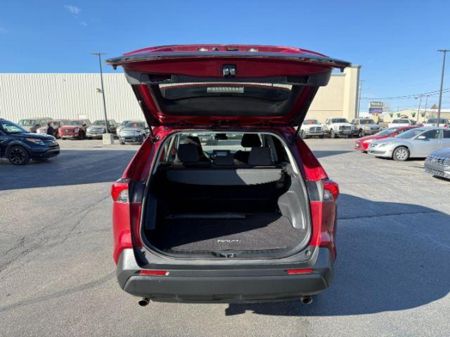 2019 Ruby Flare Pearl /Black Toyota RAV4 LE (2T3H1RFV6KC) with an Dynamic Force 2.5L I-4 port/direct injection engine, AUTOMATIC transmission, located at 1235 N Woodruff Ave., Idaho Falls, 83401, (208) 523-1053, 43.507172, -112.000488 - At Timberline Auto, finding a great deal on your next vehicle is always easy! Our experienced sales staff's goal is to help find you the right vehicle at the right price! Our knowledgeable finance department has options for almost any credit score. We offer extended service contract options to prote - Photo#28