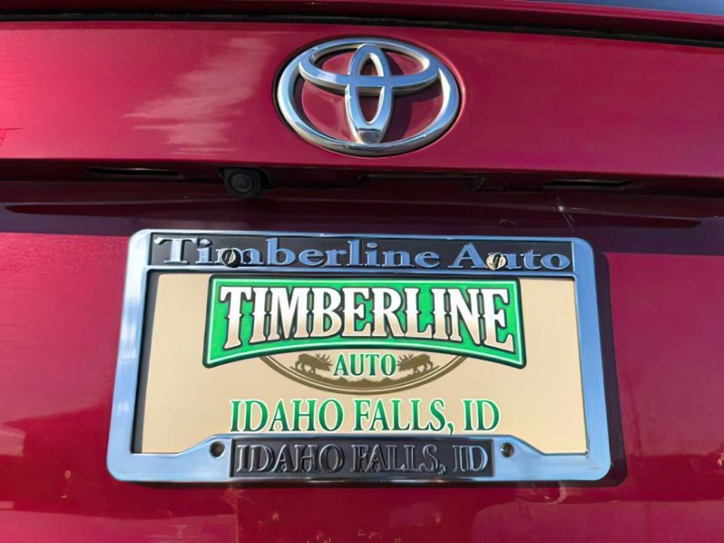 2019 Ruby Flare Pearl /Black Toyota RAV4 LE (2T3H1RFV6KC) with an Dynamic Force 2.5L I-4 port/direct injection engine, AUTOMATIC transmission, located at 1235 N Woodruff Ave., Idaho Falls, 83401, (208) 523-1053, 43.507172, -112.000488 - At Timberline Auto, finding a great deal on your next vehicle is always easy! Our experienced sales staff's goal is to help find you the right vehicle at the right price! Our knowledgeable finance department has options for almost any credit score. We offer extended service contract options to prote - Photo#4