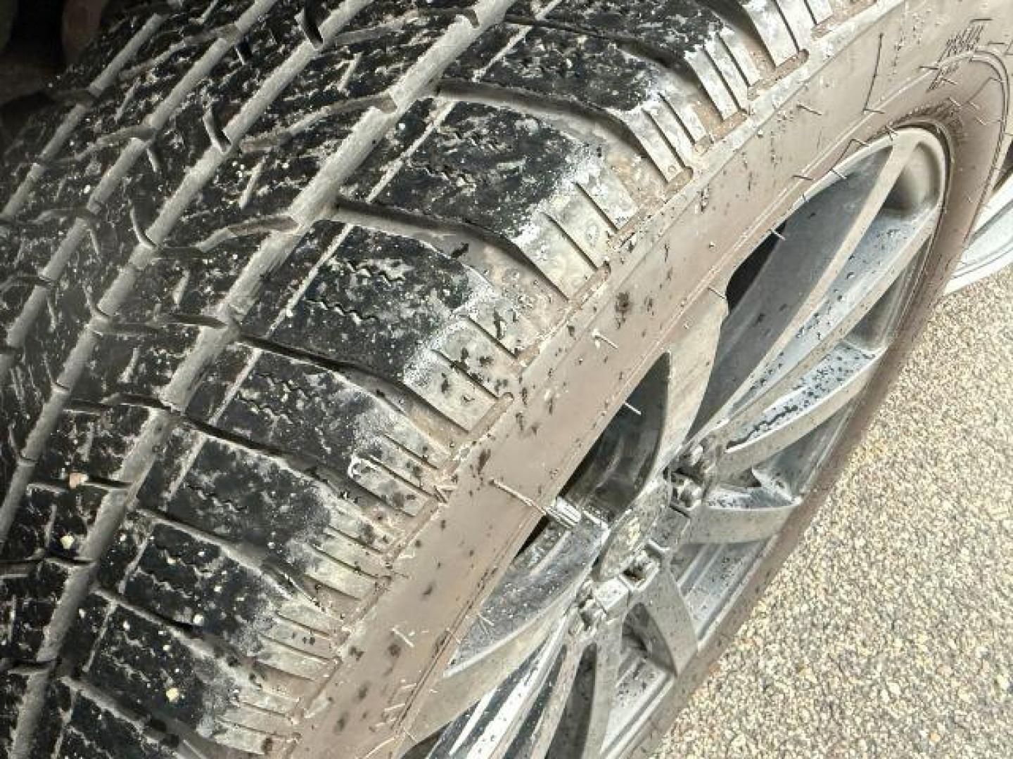 2017 WHITE /Jet Black GMC Yukon (1GKS2BKC7HR) with an EcoTec3 53L V-8 gasoline direct injection engine, Automatic transmission, located at 1175 N Woodruff Ave, Idaho Falls, ID, 83401, 43.506901, -111.999657 - At Timberline Auto, finding a great deal on your next vehicle is always easy! Our experienced sales staff's goal is to help find you the right vehicle at the right price! Our knowledgeable finance department has options for almost any credit score. We offer extended service contract options to prote - Photo#45