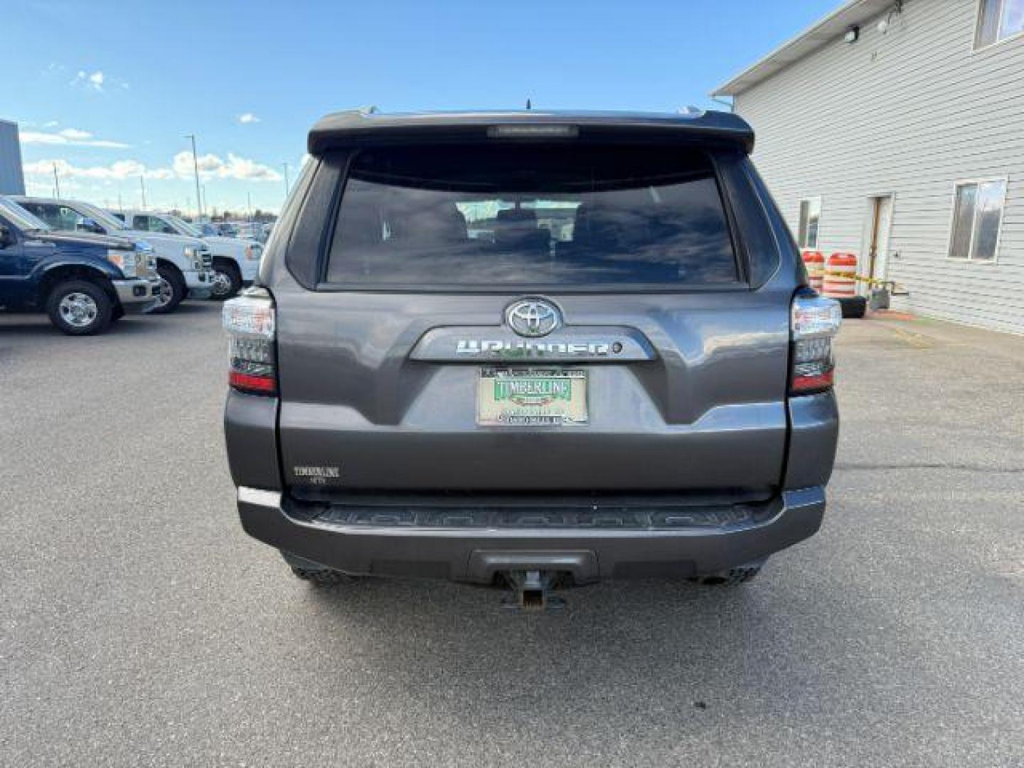 2018 Magnetic Gray Metallic /Black Graphite Toyota 4Runner SR5 (JTEBU5JR0J5) with an 4L V-6 DOHC engine, AUTOMATIC transmission, located at 1235 N Woodruff Ave., Idaho Falls, 83401, (208) 523-1053, 43.507172, -112.000488 - At Timberline Auto, finding a great deal on your next vehicle is always easy! Our experienced sales staff's goal is to help find you the right vehicle at the right price! Our knowledgeable finance department has options for almost any credit score. We offer extended service contract options to prote - Photo#29