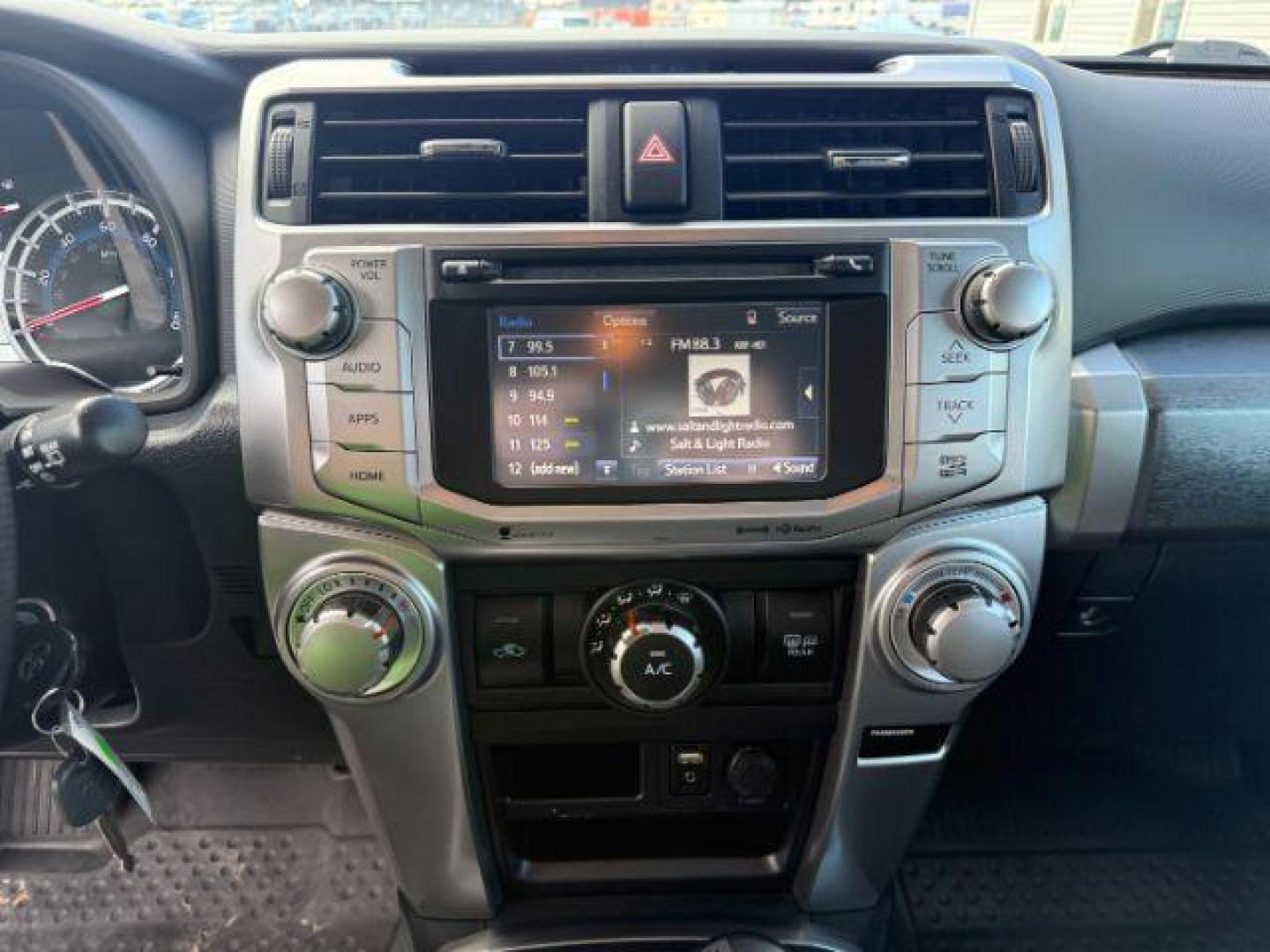 2018 Magnetic Gray Metallic /Black Graphite Toyota 4Runner SR5 (JTEBU5JR0J5) with an 4L V-6 DOHC engine, AUTOMATIC transmission, located at 1235 N Woodruff Ave., Idaho Falls, 83401, (208) 523-1053, 43.507172, -112.000488 - At Timberline Auto, finding a great deal on your next vehicle is always easy! Our experienced sales staff's goal is to help find you the right vehicle at the right price! Our knowledgeable finance department has options for almost any credit score. We offer extended service contract options to prote - Photo#41