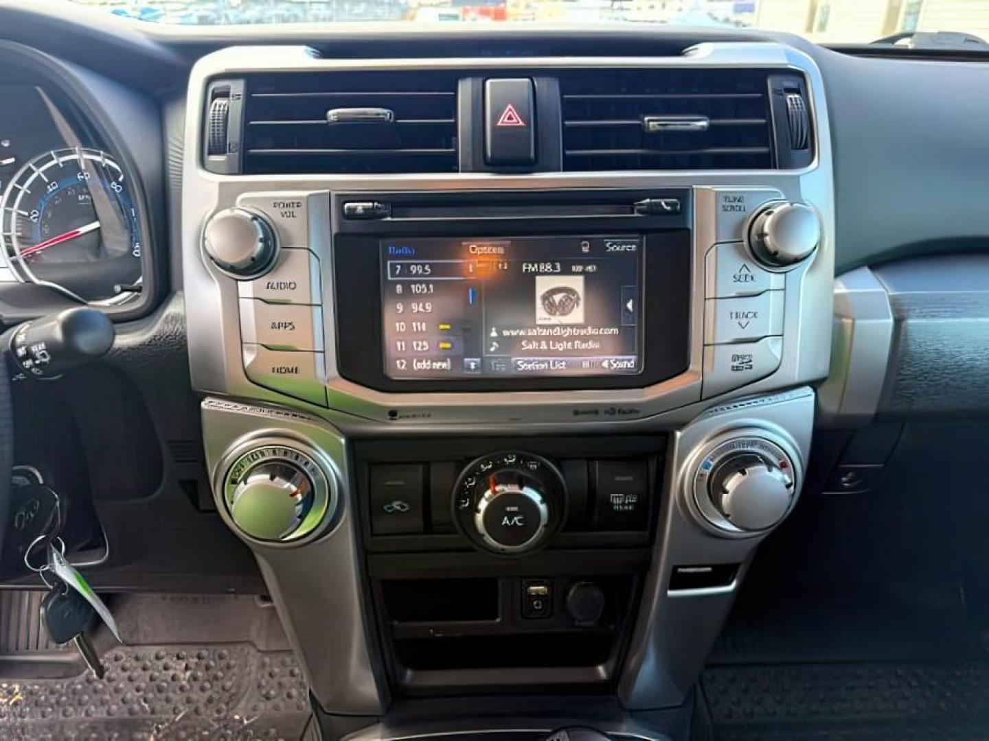 2018 Magnetic Gray Metallic /Black Graphite Toyota 4Runner SR5 (JTEBU5JR0J5) with an 4L V-6 DOHC engine, AUTOMATIC transmission, located at 1235 N Woodruff Ave., Idaho Falls, 83401, (208) 523-1053, 43.507172, -112.000488 - At Timberline Auto, finding a great deal on your next vehicle is always easy! Our experienced sales staff's goal is to help find you the right vehicle at the right price! Our knowledgeable finance department has options for almost any credit score. We offer extended service contract options to prote - Photo#15