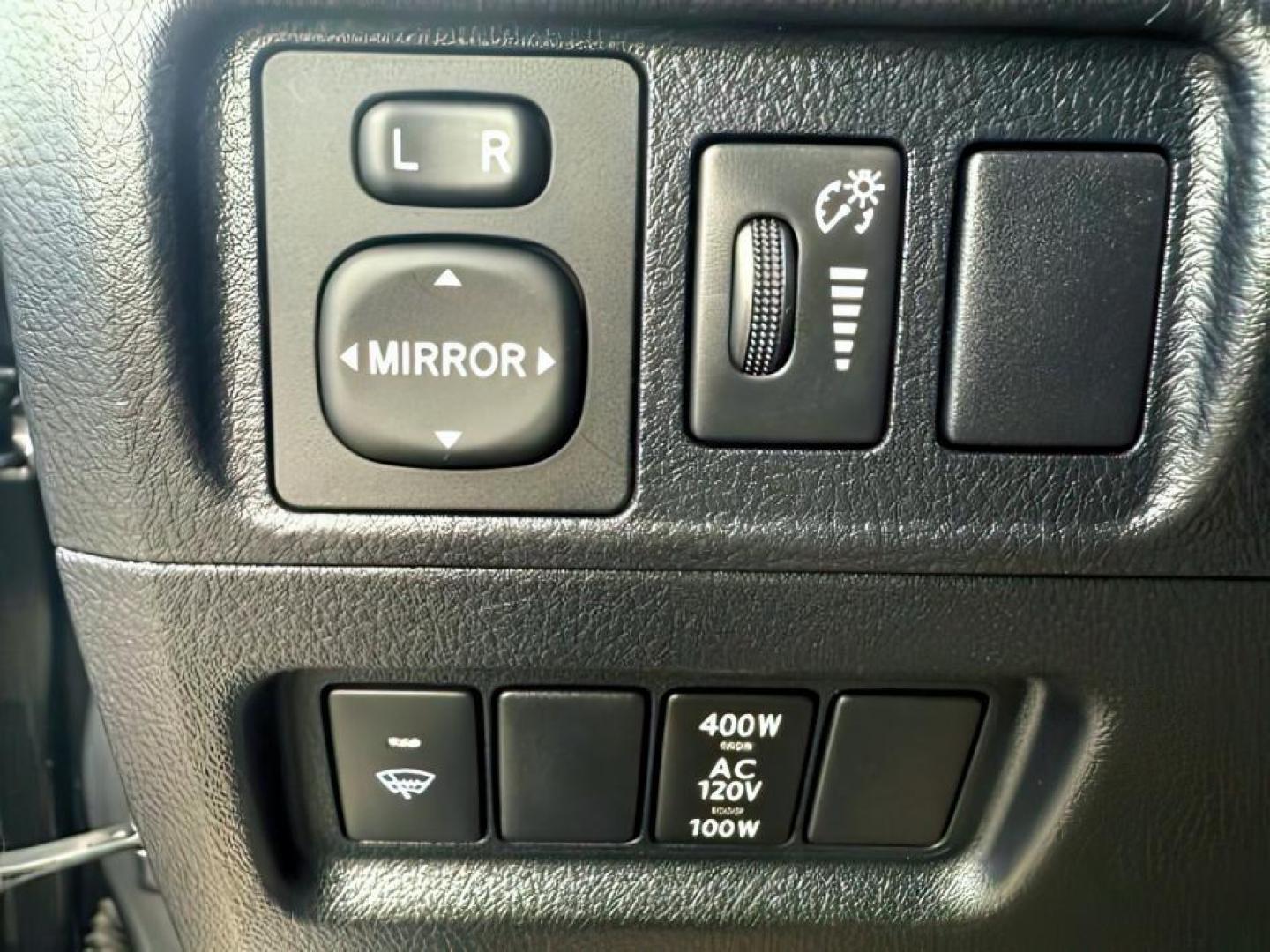 2018 Magnetic Gray Metallic /Black Graphite Toyota 4Runner SR5 (JTEBU5JR0J5) with an 4L V-6 DOHC engine, AUTOMATIC transmission, located at 1235 N Woodruff Ave., Idaho Falls, 83401, (208) 523-1053, 43.507172, -112.000488 - At Timberline Auto, finding a great deal on your next vehicle is always easy! Our experienced sales staff's goal is to help find you the right vehicle at the right price! Our knowledgeable finance department has options for almost any credit score. We offer extended service contract options to prote - Photo#20