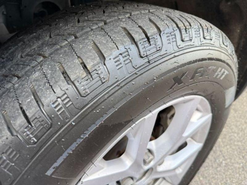 2021 Silver Zynith /Wicker Beige/Global Black Jeep Grand Cherokee L Limited (1C4RJKBG6M8) with an V6, 3.6L engine, 8-speed automatic transmission, located at 1175 N Woodruff Ave, Idaho Falls, ID, 83401, 43.506901, -111.999657 - <b>Vehicle Details</b><br>Take on every drive with confidence in this 2021 Jeep Grand Cherokee L Limited 4WD, now available in Idaho Falls, ID. Powered by a V6, 3.6L gasoline engine, this three-row SUV delivers the strength, refinement, and versatility drivers want for daily commuting, family travel- Photo#10