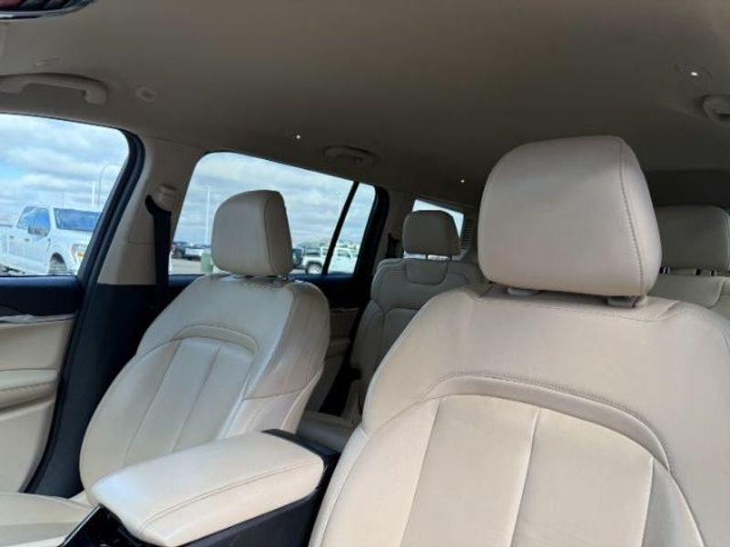 2021 Silver Zynith /Wicker Beige/Global Black Jeep Grand Cherokee L Limited (1C4RJKBG6M8) with an V6, 3.6L engine, 8-speed automatic transmission, located at 1175 N Woodruff Ave, Idaho Falls, ID, 83401, 43.506901, -111.999657 - <b>Vehicle Details</b><br>Take on every drive with confidence in this 2021 Jeep Grand Cherokee L Limited 4WD, now available in Idaho Falls, ID. Powered by a V6, 3.6L gasoline engine, this three-row SUV delivers the strength, refinement, and versatility drivers want for daily commuting, family travel- Photo#19