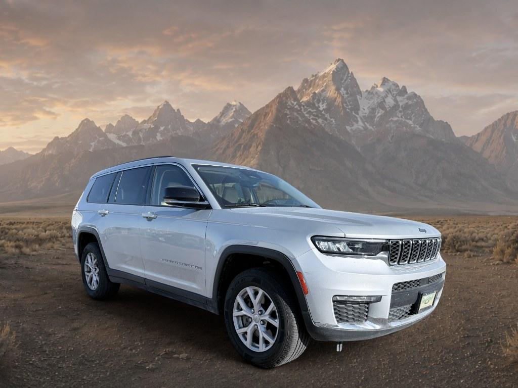 2021 Silver Zynith /Wicker Beige/Global Black Jeep Grand Cherokee L Limited (1C4RJKBG6M8) with an V6, 3.6L engine, 8-speed automatic transmission, located at 1175 N Woodruff Ave, Idaho Falls, ID, 83401, 43.506901, -111.999657 - <b>Vehicle Details</b><br>Take on every drive with confidence in this 2021 Jeep Grand Cherokee L Limited 4WD, now available in Idaho Falls, ID. Powered by a V6, 3.6L gasoline engine, this three-row SUV delivers the strength, refinement, and versatility drivers want for daily commuting, family travel- Photo#6
