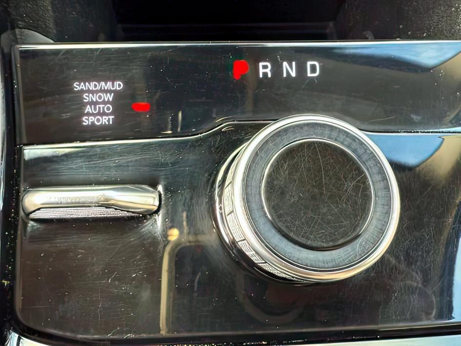 2021 Silver Zynith /Global Black Jeep Grand Cherokee L Limited 4x4 (1C4RJKBG6M8) with an Pentastar 3.6L V-6 DOHC engine, AUTOMATIC transmission, located at 1235 N Woodruff Ave., Idaho Falls, 83401, (208) 523-1053, 43.507172, -112.000488- Photo#17