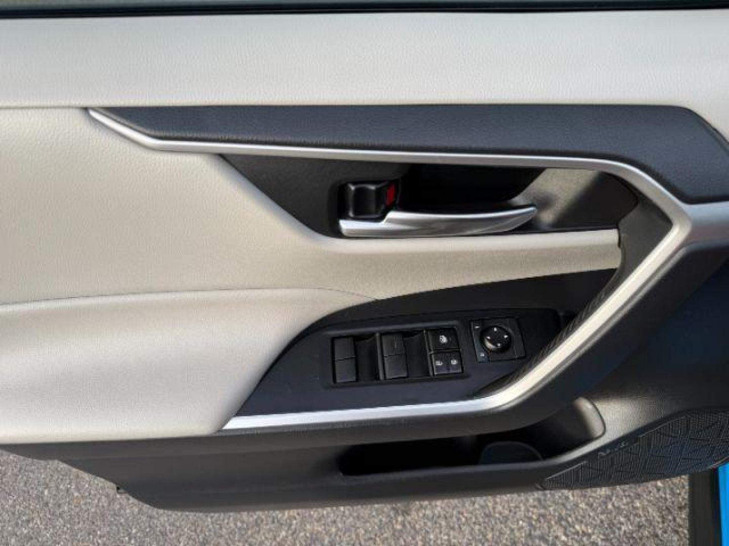 2019 BLUE /Black Toyota RAV4 XLE (2T3W1RFV0KW) with an Dynamic Force 2.5L I-4 port/direct injection engine, AUTOMATIC transmission, located at 1235 N Woodruff Ave., Idaho Falls, 83401, (208) 523-1053, 43.507172, -112.000488 - At Timberline Auto, finding a great deal on your next vehicle is always easy! Our experienced sales staff's goal is to help find you the right vehicle at the right price! Our knowledgeable finance department has options for almost any credit score. We offer extended service contract options to prote - Photo#50