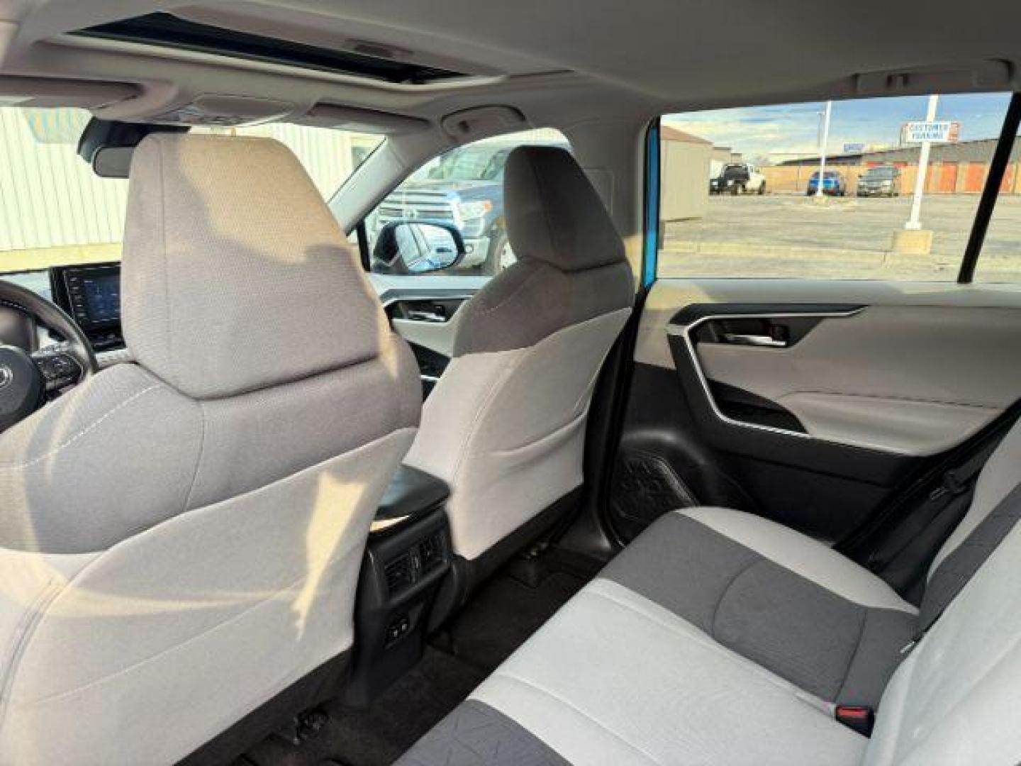 2019 BLUE /Black Toyota RAV4 XLE (2T3W1RFV0KW) with an Dynamic Force 2.5L I-4 port/direct injection engine, AUTOMATIC transmission, located at 1235 N Woodruff Ave., Idaho Falls, 83401, (208) 523-1053, 43.507172, -112.000488 - At Timberline Auto, finding a great deal on your next vehicle is always easy! Our experienced sales staff's goal is to help find you the right vehicle at the right price! Our knowledgeable finance department has options for almost any credit score. We offer extended service contract options to prote - Photo#52