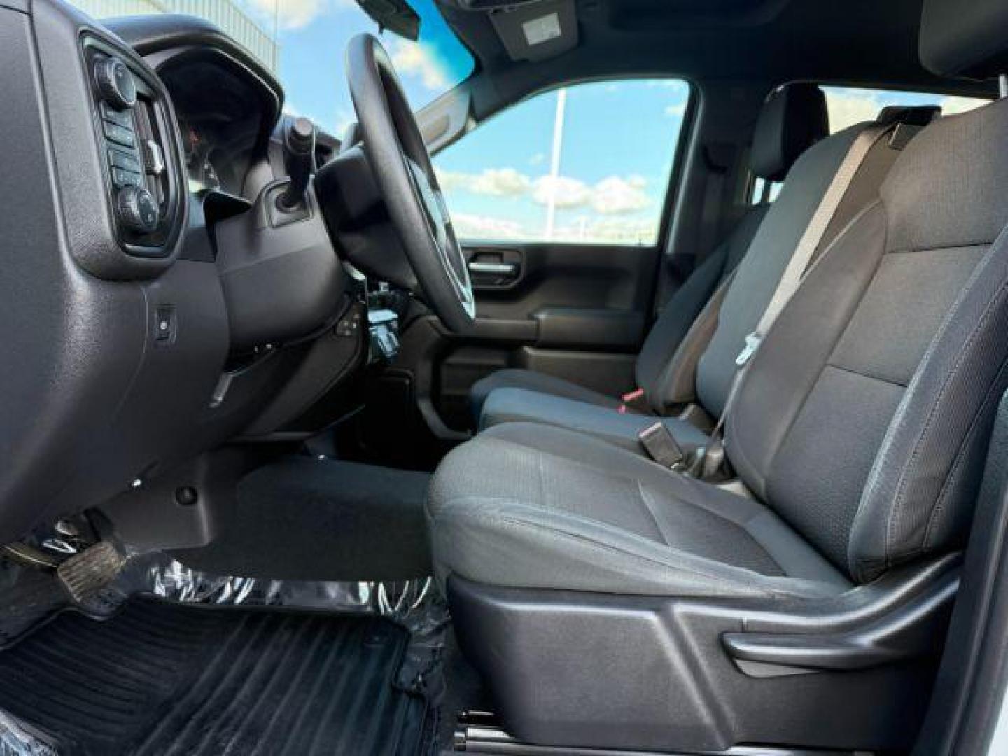 2021 WHITE /Jet Black Chevrolet Silverado 1500 (3GCPYCEF3MG) with an EcoTec3 53L V-8 gasoline direct injection engine, Automatic transmission, located at 1175 N Woodruff Ave, Idaho Falls, ID, 83401, 43.506901, -111.999657 - At Timberline Auto, finding a great deal on your next vehicle is always easy! Our experienced sales staff's goal is to help find you the right vehicle at the right price! Our knowledgeable finance department has options for almost any credit score. We offer extended service contract options to prote - Photo#36