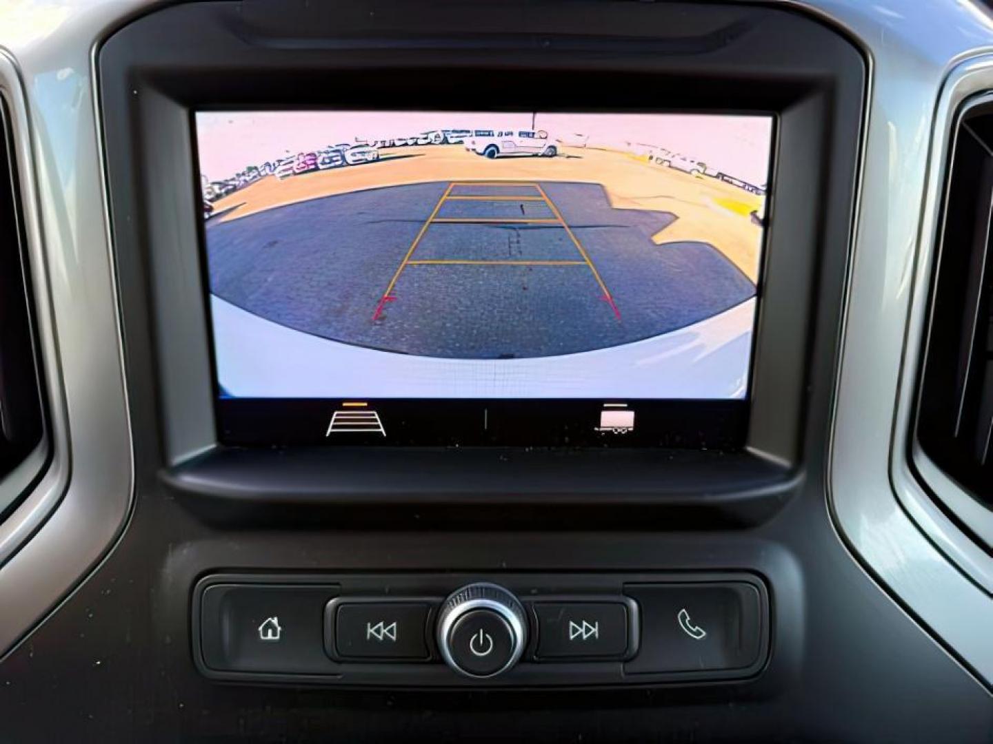 2021 WHITE /Jet Black Chevrolet Silverado 1500 (3GCPYCEF3MG) with an EcoTec3 53L V-8 gasoline direct injection engine, Automatic transmission, located at 1175 N Woodruff Ave, Idaho Falls, ID, 83401, 43.506901, -111.999657 - At Timberline Auto, finding a great deal on your next vehicle is always easy! Our experienced sales staff's goal is to help find you the right vehicle at the right price! Our knowledgeable finance department has options for almost any credit score. We offer extended service contract options to prote - Photo#16