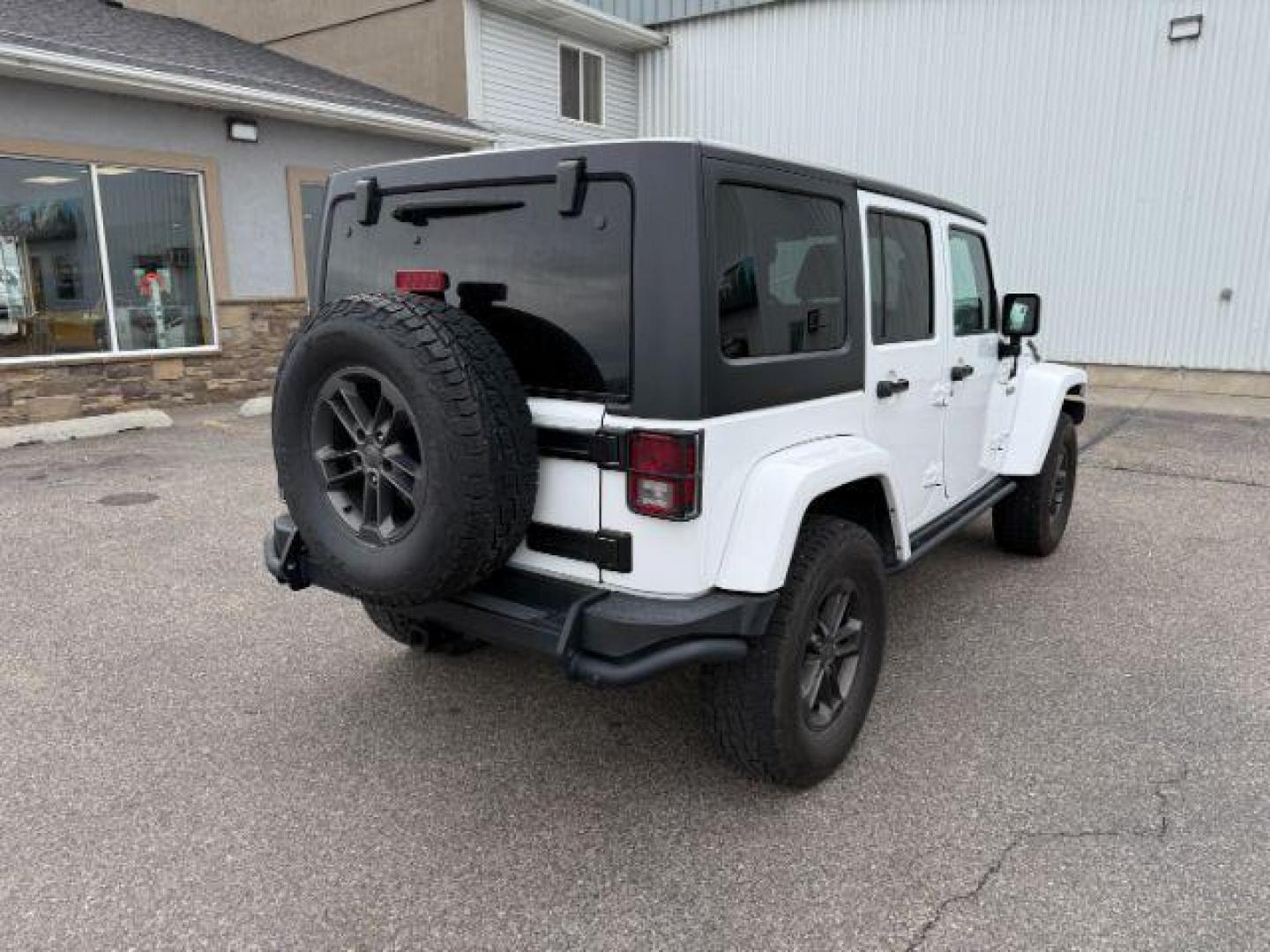 2018 WHITE /Black Jeep Wrangler JK Unlimited Freedom Edition 4x4 (1C4BJWDG3JL) with an Pentastar 3.6L V-6 DOHC engine, AUTOMATIC transmission, located at 1235 N Woodruff Ave., Idaho Falls, 83401, (208) 523-1053, 43.507172, -112.000488 - At Timberline Auto, finding a great deal on your next vehicle is always easy! Our experienced sales staff's goal is to help find you the right vehicle at the right price! Our knowledgeable finance department has options for almost any credit score. We offer extended service contract options to prote - Photo#27