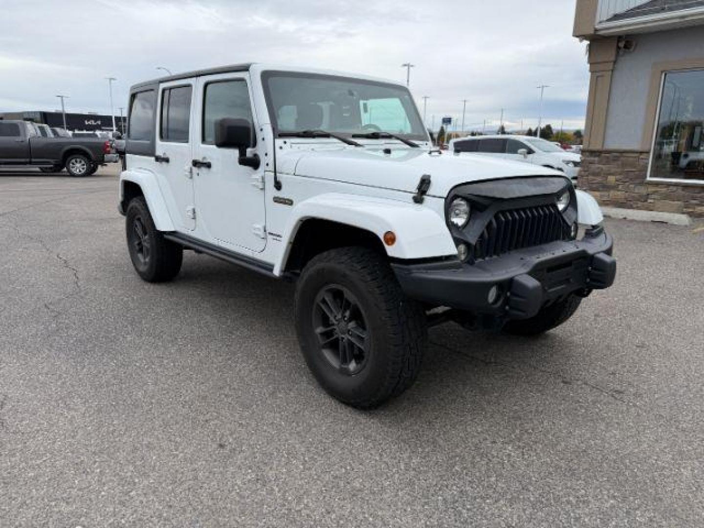 2018 WHITE /Black Jeep Wrangler JK Unlimited Freedom Edition 4x4 (1C4BJWDG3JL) with an Pentastar 3.6L V-6 DOHC engine, AUTOMATIC transmission, located at 1235 N Woodruff Ave., Idaho Falls, 83401, (208) 523-1053, 43.507172, -112.000488 - At Timberline Auto, finding a great deal on your next vehicle is always easy! Our experienced sales staff's goal is to help find you the right vehicle at the right price! Our knowledgeable finance department has options for almost any credit score. We offer extended service contract options to prote - Photo#29