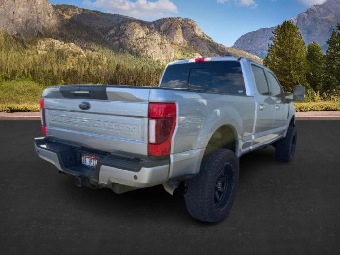 2020 SILVER /Black Ford F-250 (1FT8W2BT4LE) with an Powerstroke 67L V-8 diesel direct injection engine, Automatic transmission, located at 1175 N Woodruff Ave, Idaho Falls, ID, 83401, 43.506901, -111.999657 - At Timberline Auto, finding a great deal on your next vehicle is always easy! Our experienced sales staff's goal is to help find you the right vehicle at the right price! Our knowledgeable finance department has options for almost any credit score. We offer extended service contract options to prote - Photo#6