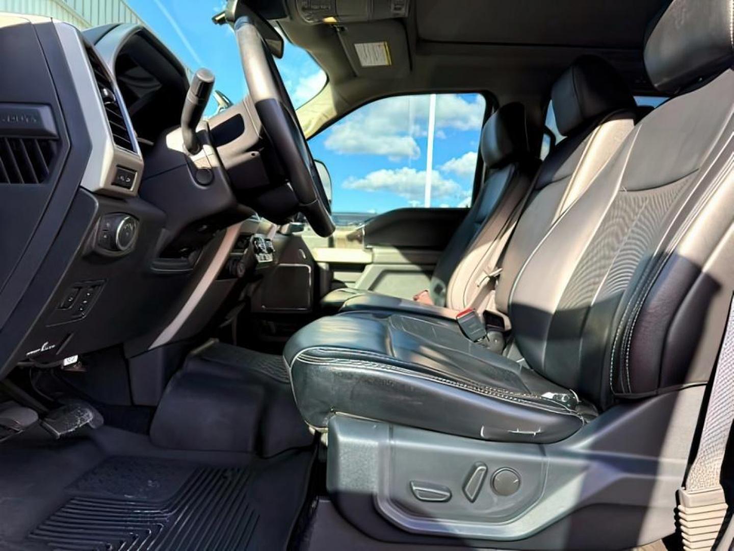 2020 SILVER /Black Ford F-250 (1FT8W2BT4LE) with an Powerstroke 67L V-8 diesel direct injection engine, Automatic transmission, located at 1175 N Woodruff Ave, Idaho Falls, ID, 83401, 43.506901, -111.999657 - At Timberline Auto, finding a great deal on your next vehicle is always easy! Our experienced sales staff's goal is to help find you the right vehicle at the right price! Our knowledgeable finance department has options for almost any credit score. We offer extended service contract options to prote - Photo#14