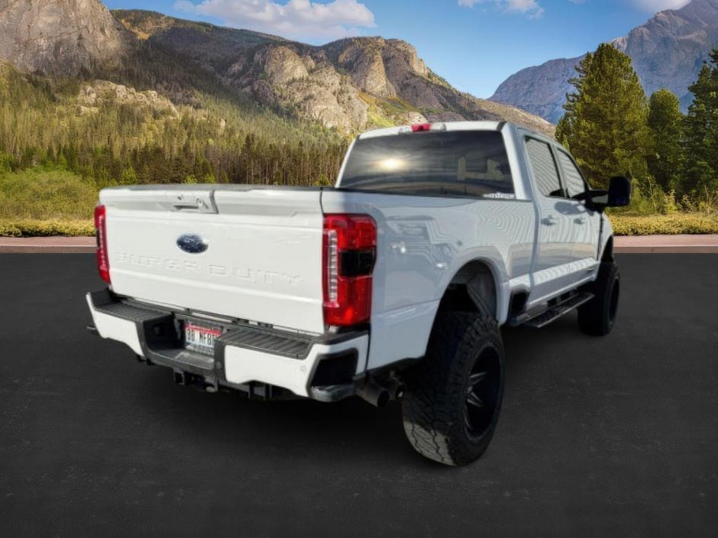 2023 WHITE /Medium Dark Slate Ford F-350 (1FT8W3BT1PE) with an Powerstroke 67L V-8 diesel direct injection engine, Automatic transmission, located at 1175 N Woodruff Ave, Idaho Falls, ID, 83401, 43.506901, -111.999657 - At Timberline Auto, finding a great deal on your next vehicle is always easy! Our experienced sales staff's goal is to help find you the right vehicle at the right price! Our knowledgeable finance department has options for almost any credit score. We offer extended service contract options to prote - Photo#5
