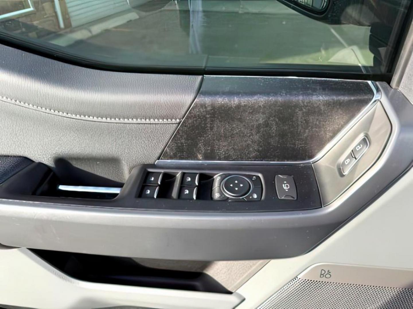 2023 WHITE /Medium Dark Slate Ford F-350 (1FT8W3BT1PE) with an Powerstroke 67L V-8 diesel direct injection engine, Automatic transmission, located at 1175 N Woodruff Ave, Idaho Falls, ID, 83401, 43.506901, -111.999657 - At Timberline Auto, finding a great deal on your next vehicle is always easy! Our experienced sales staff's goal is to help find you the right vehicle at the right price! Our knowledgeable finance department has options for almost any credit score. We offer extended service contract options to prote - Photo#21