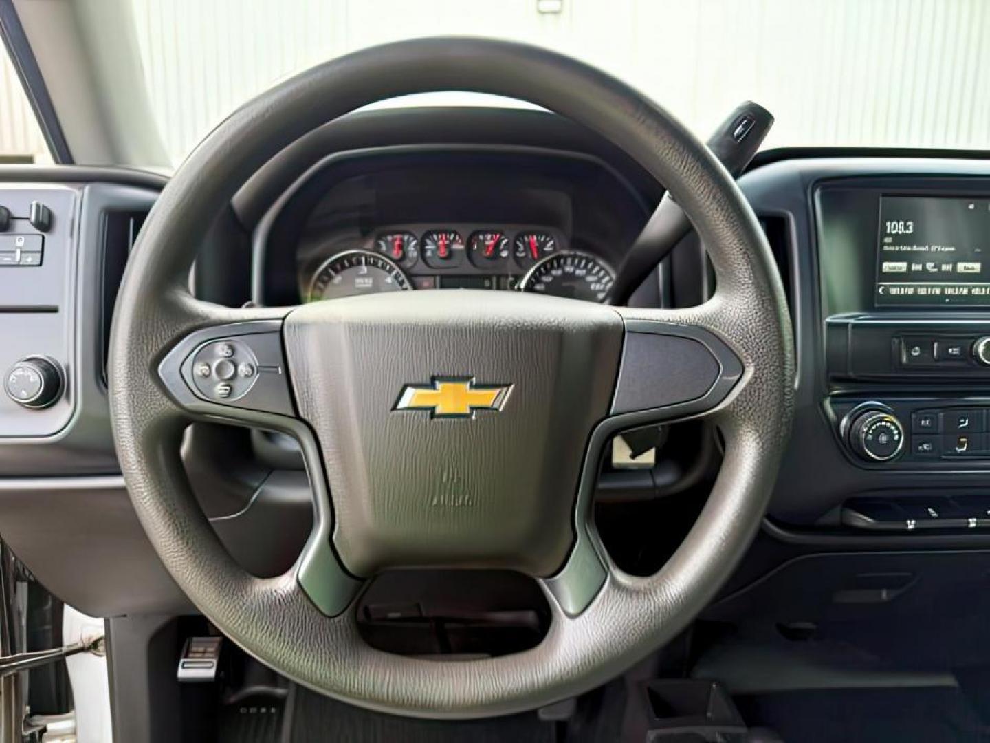 2017 SILVER /Jet Black Chevrolet Silverado 1500 (1GCVKNEC4HZ) with an 53 engine, Automatic transmission, located at 1175 N Woodruff Ave, Idaho Falls, ID, 83401, 43.506901, -111.999657 - At Timberline Auto, finding a great deal on your next vehicle is always easy! Our experienced sales staff's goal is to help find you the right vehicle at the right price! Our knowledgeable finance department has options for almost any credit score. We offer extended service contract options to prote - Photo#15